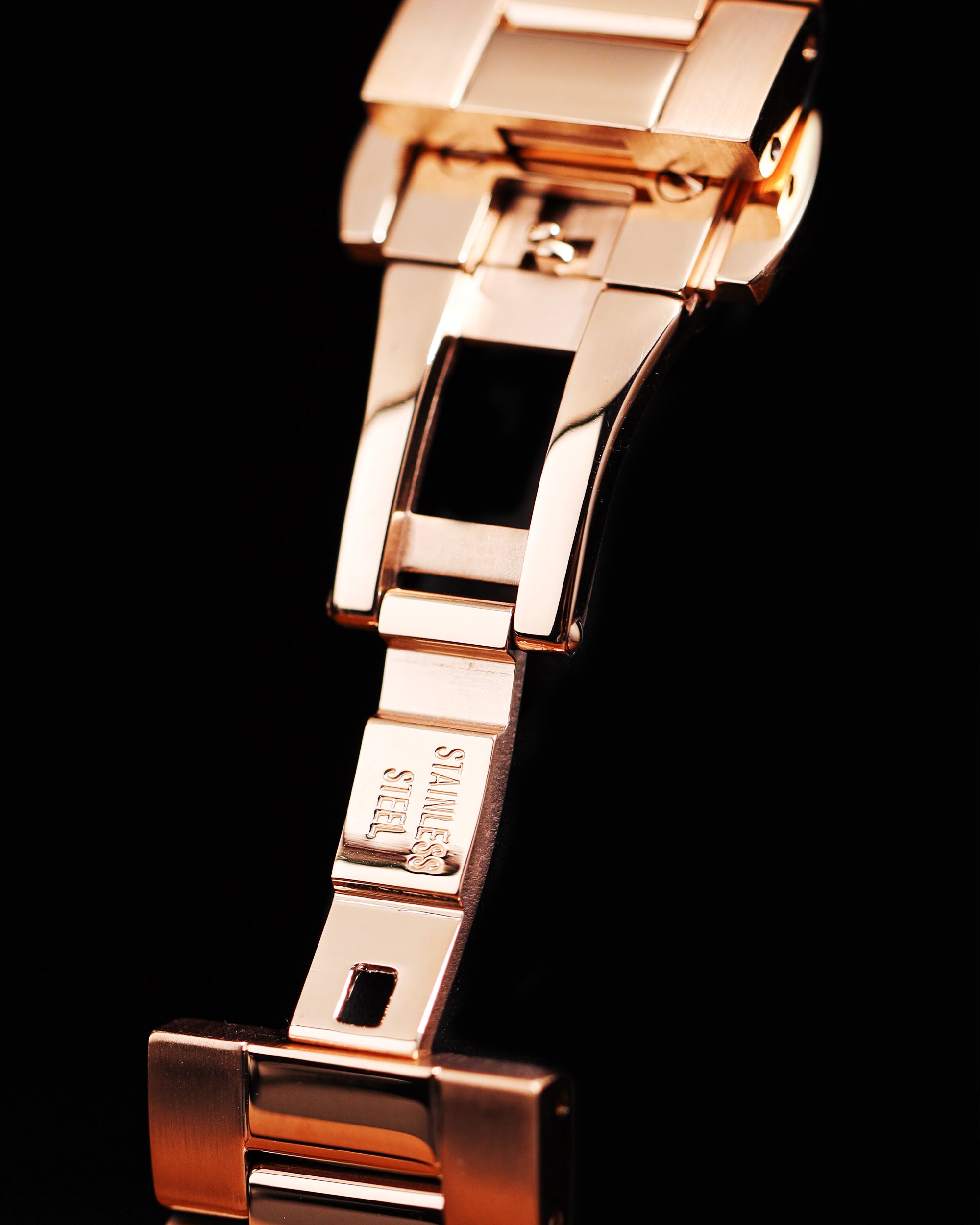 Jam Tangan Tomaz Ladies GR02L-D5 (Rosegold/Putih) dengan Rainbow Swarovski (Rosegold Stainless Steel0