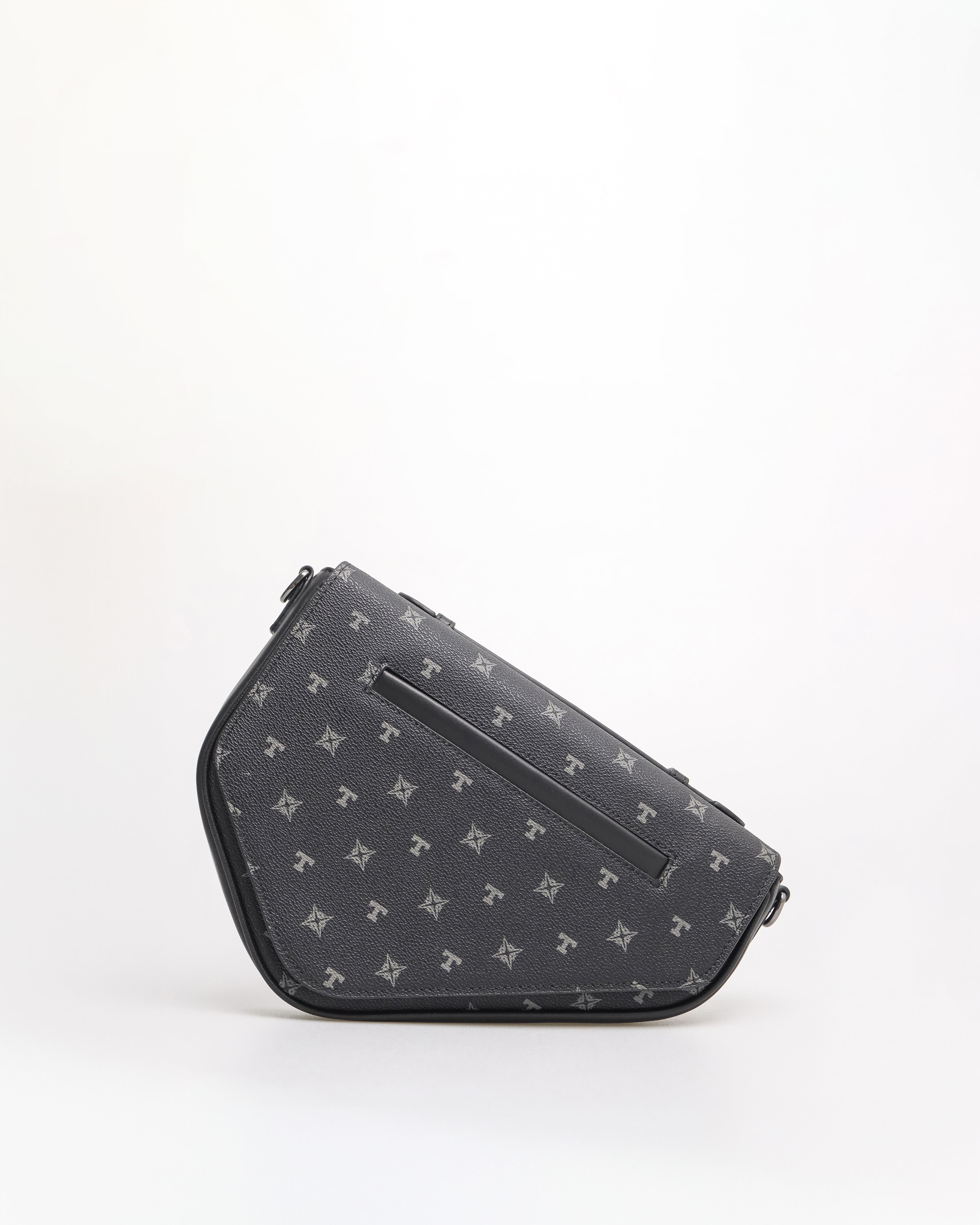 Tomaz NT-TZ436 Men's Monogram Trapeze Elegance Bag