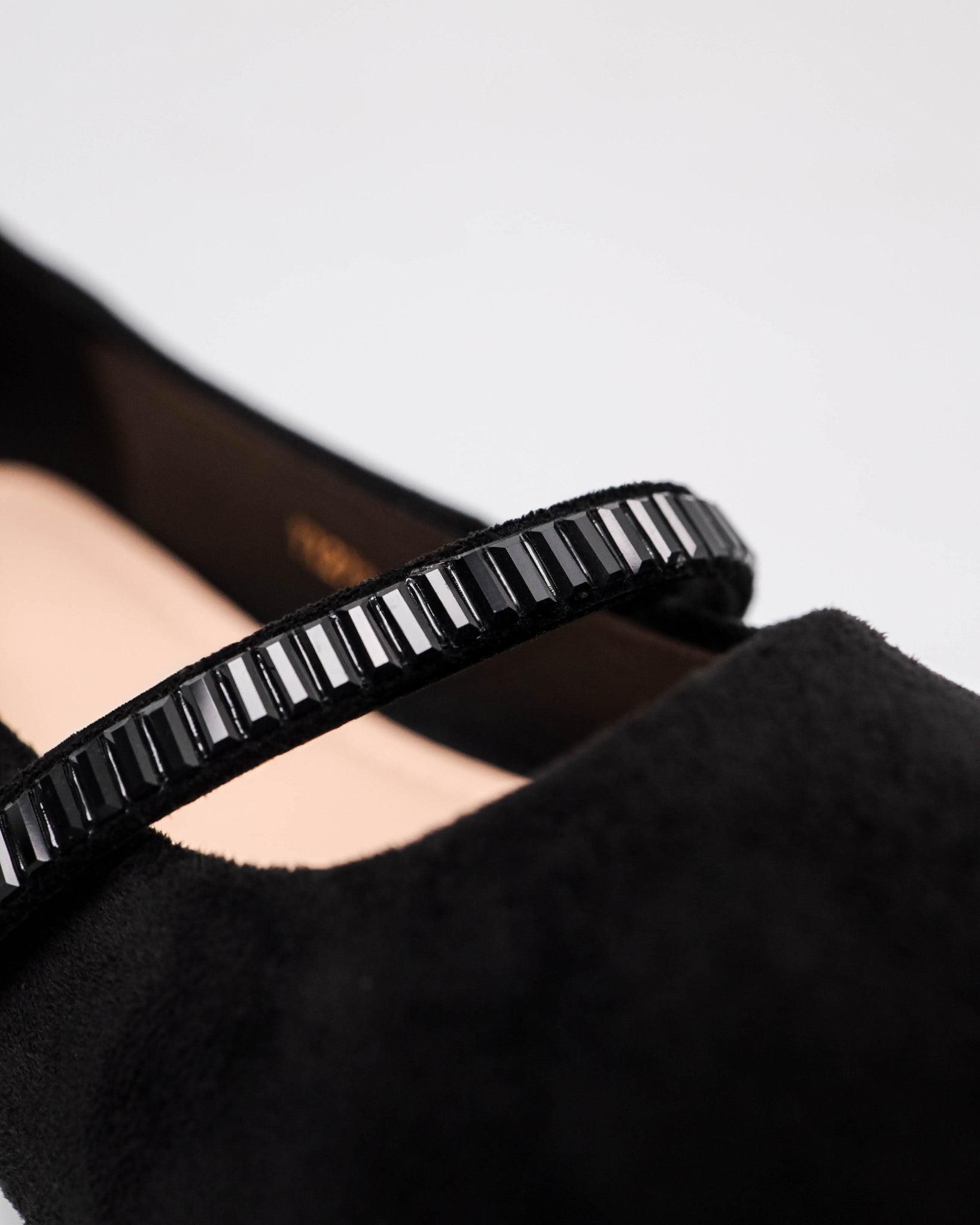 #color_black