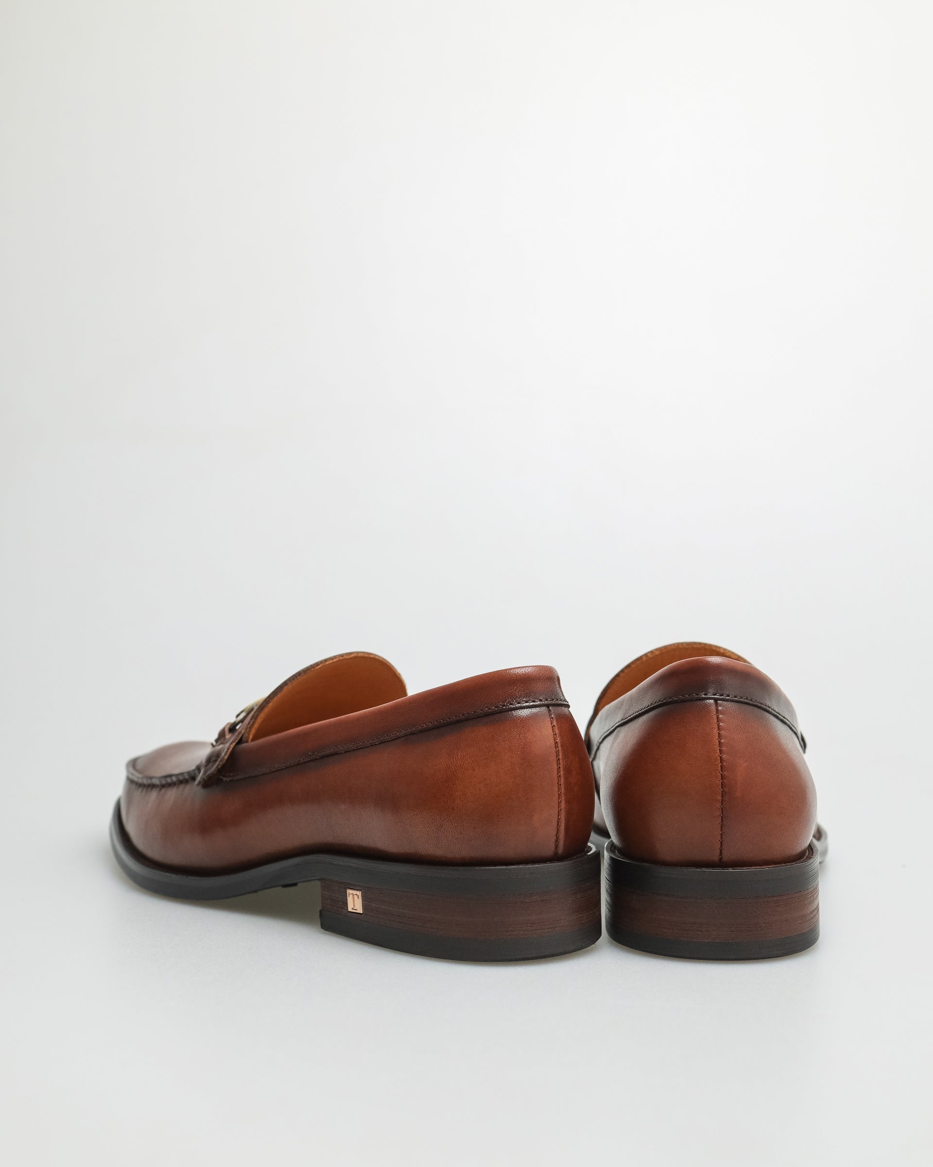 #color_brown