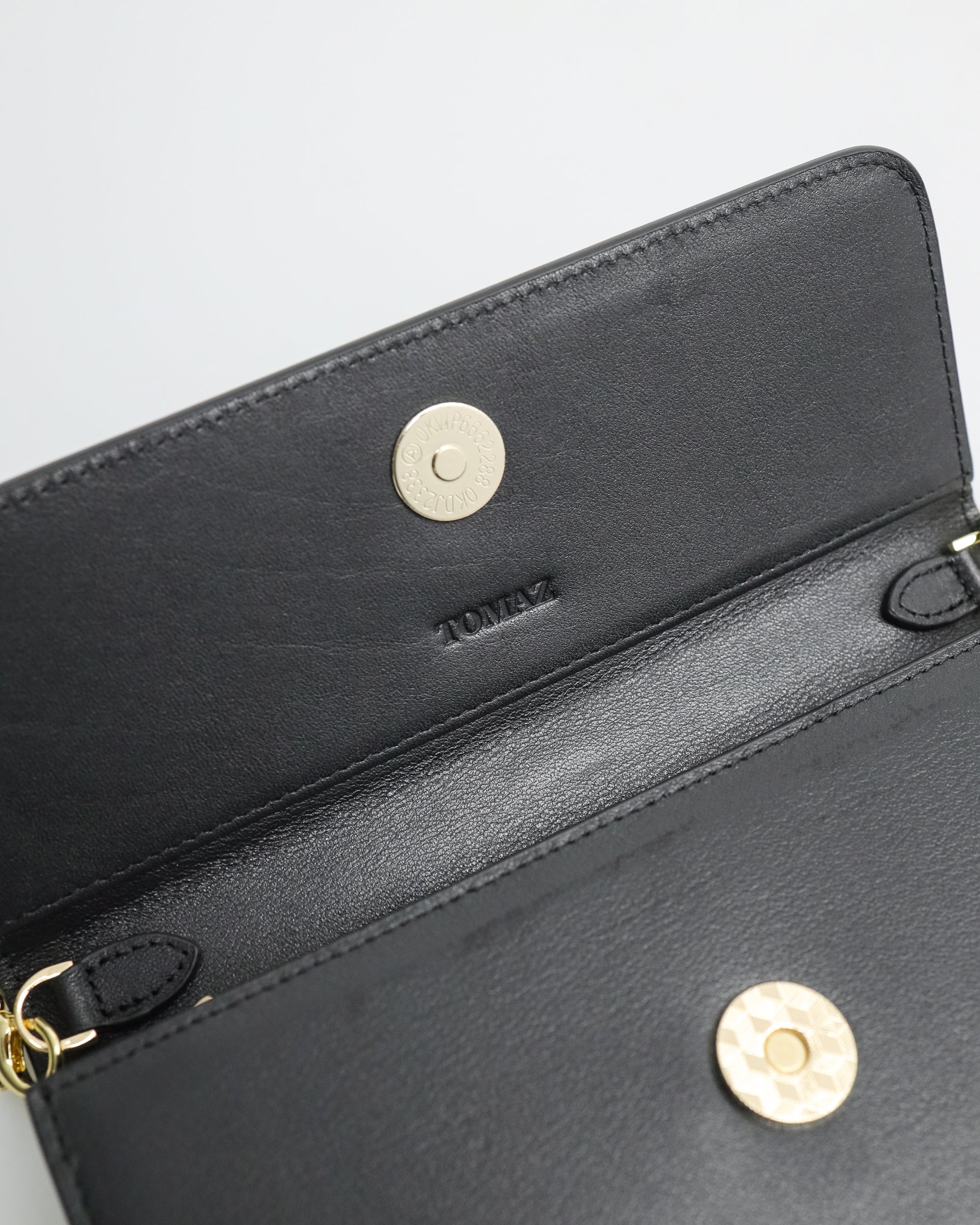 Dompet Panjang Wanita Tomaz BL184 (Hitam)