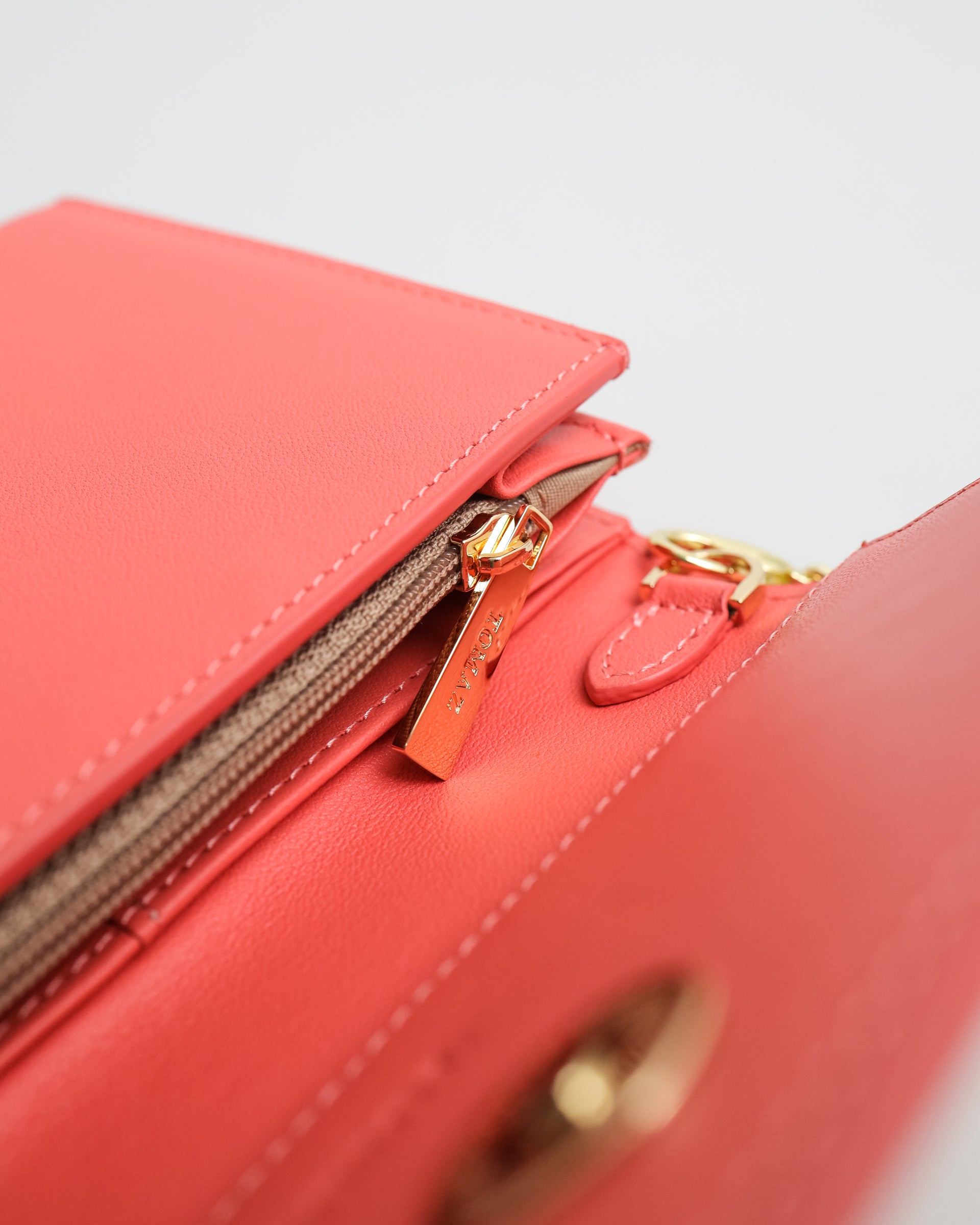 Dompet Panjang Wanita Tomaz BL187 (Merah Jambu Muda)
