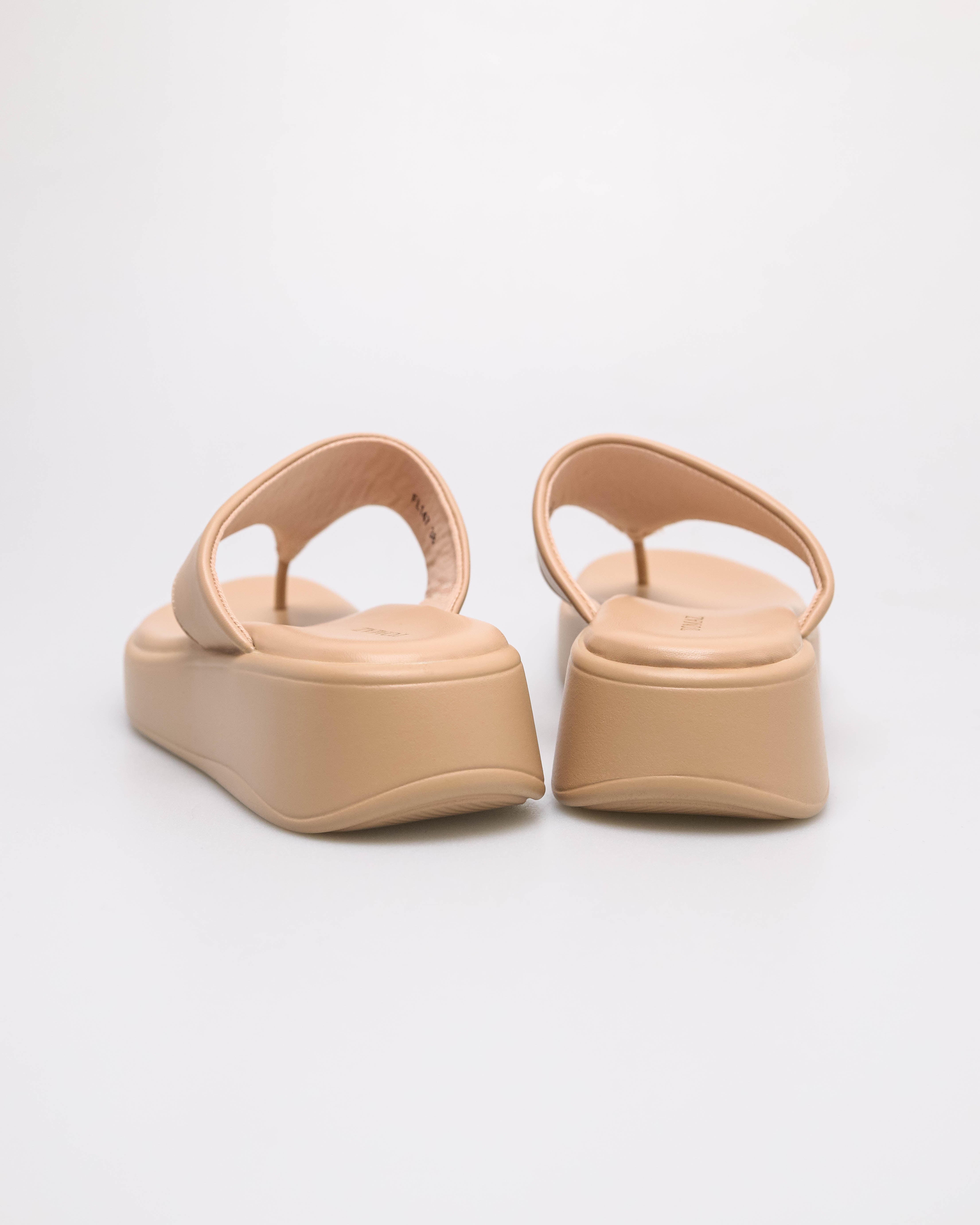 #color_light beige