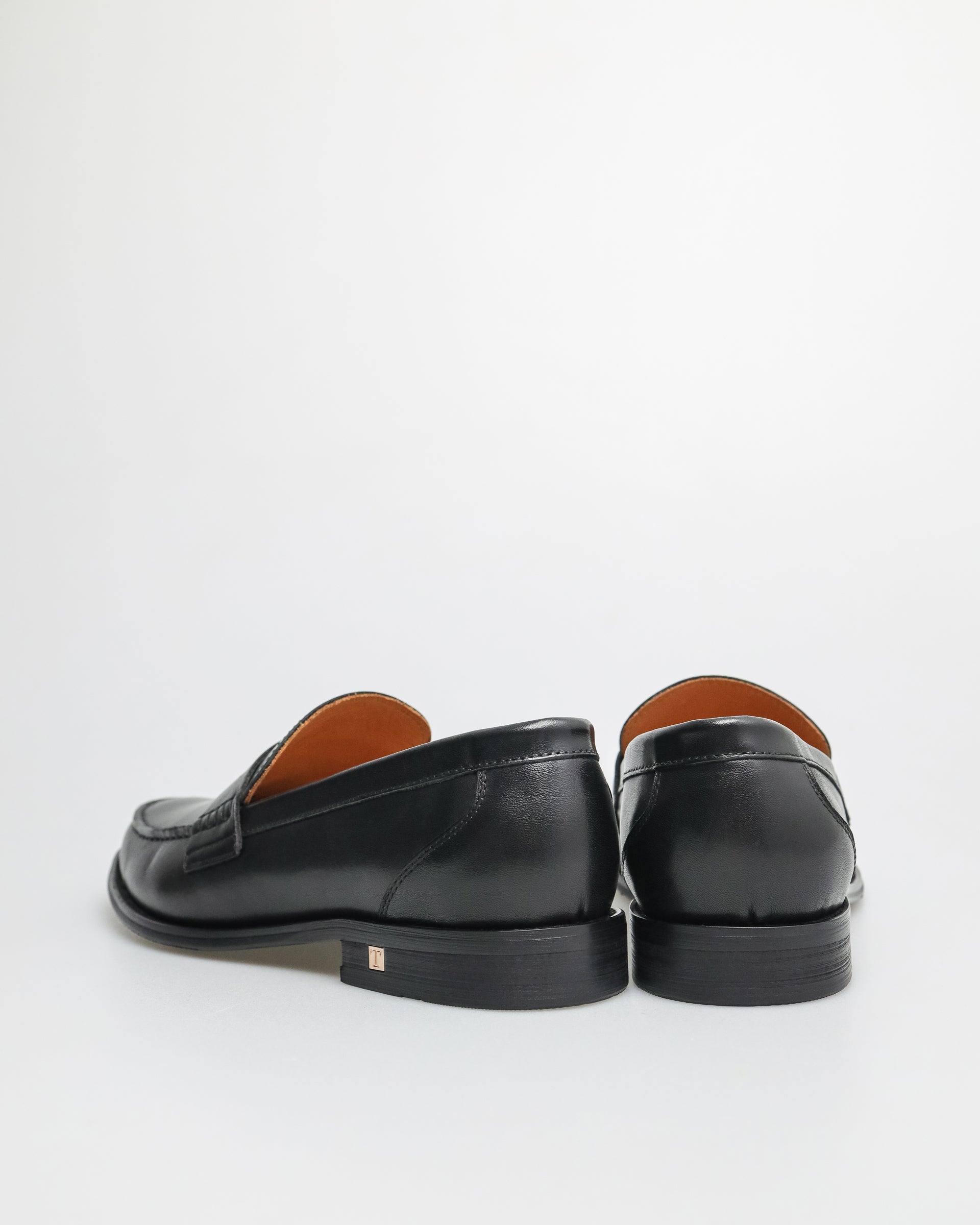 Tomaz F180 Men's Formal Penny Loafers (Black)