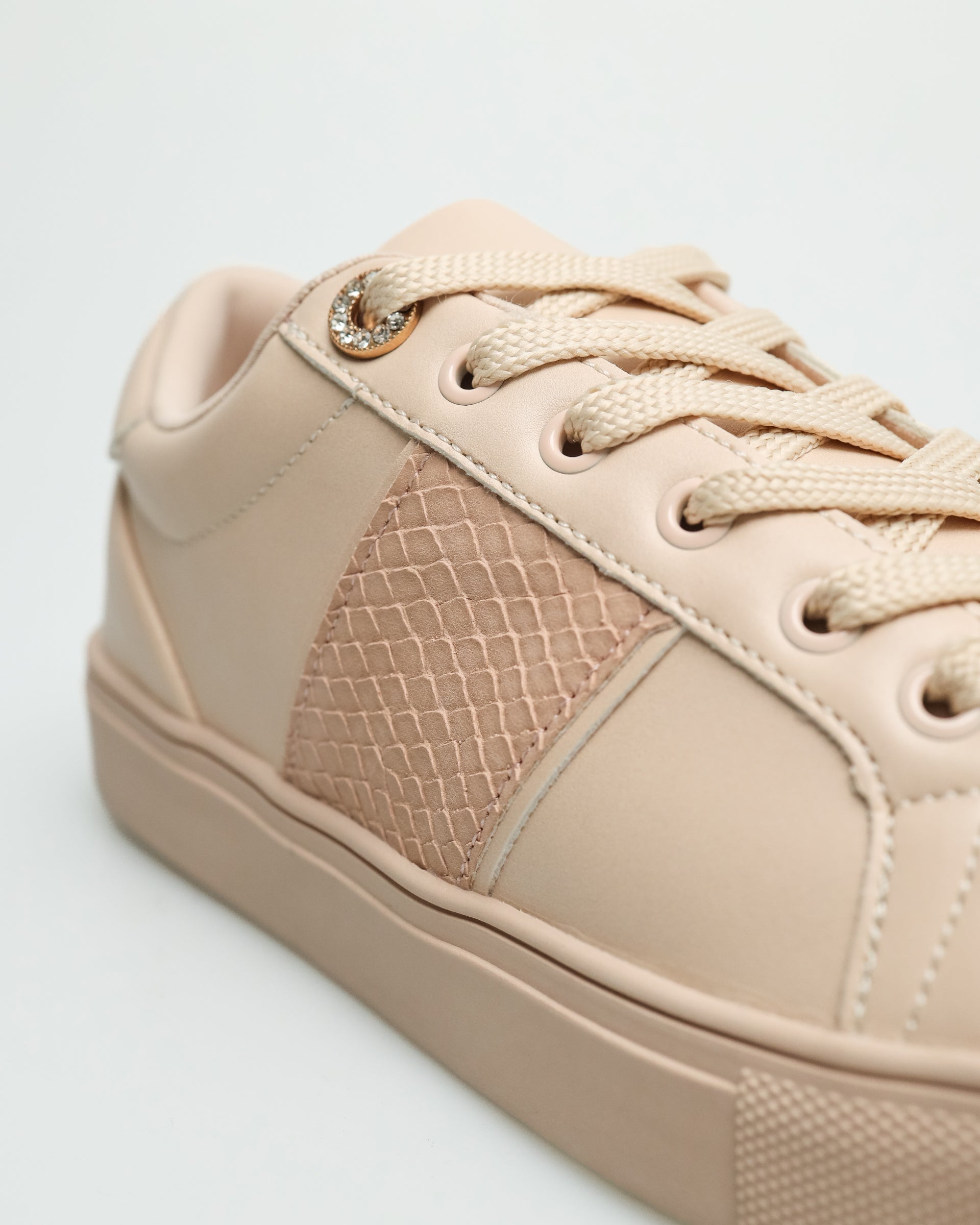 #color_beige