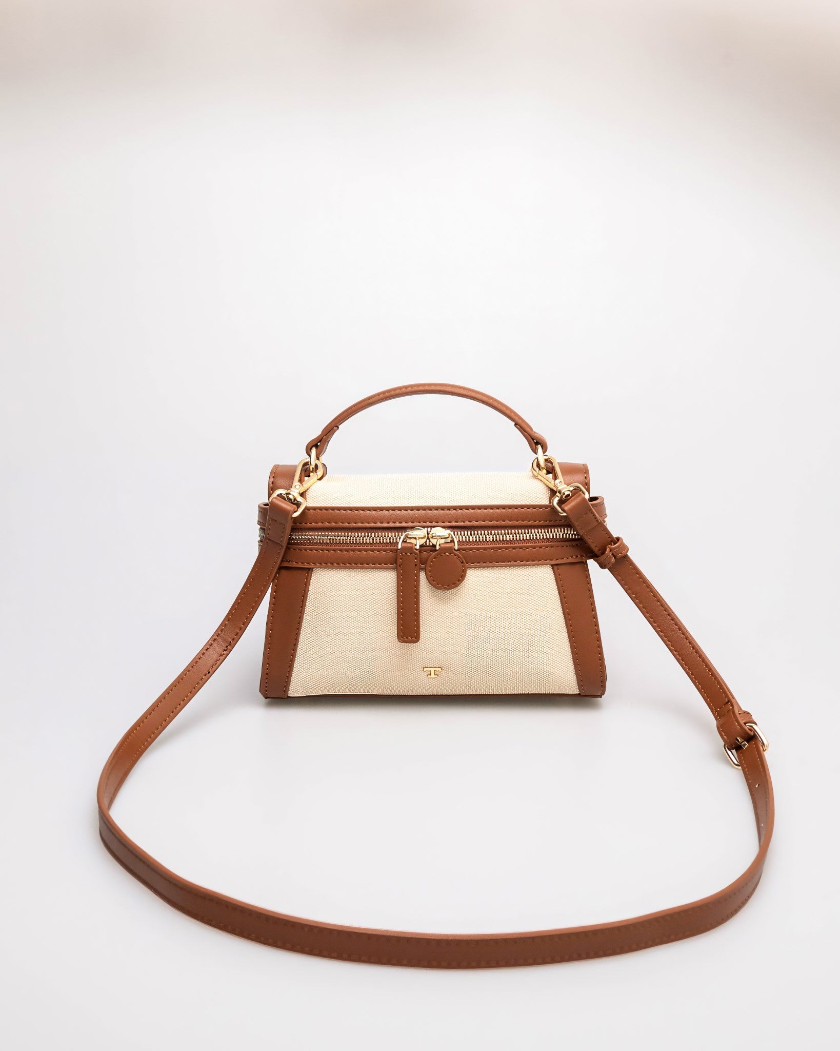 #color_white/brown