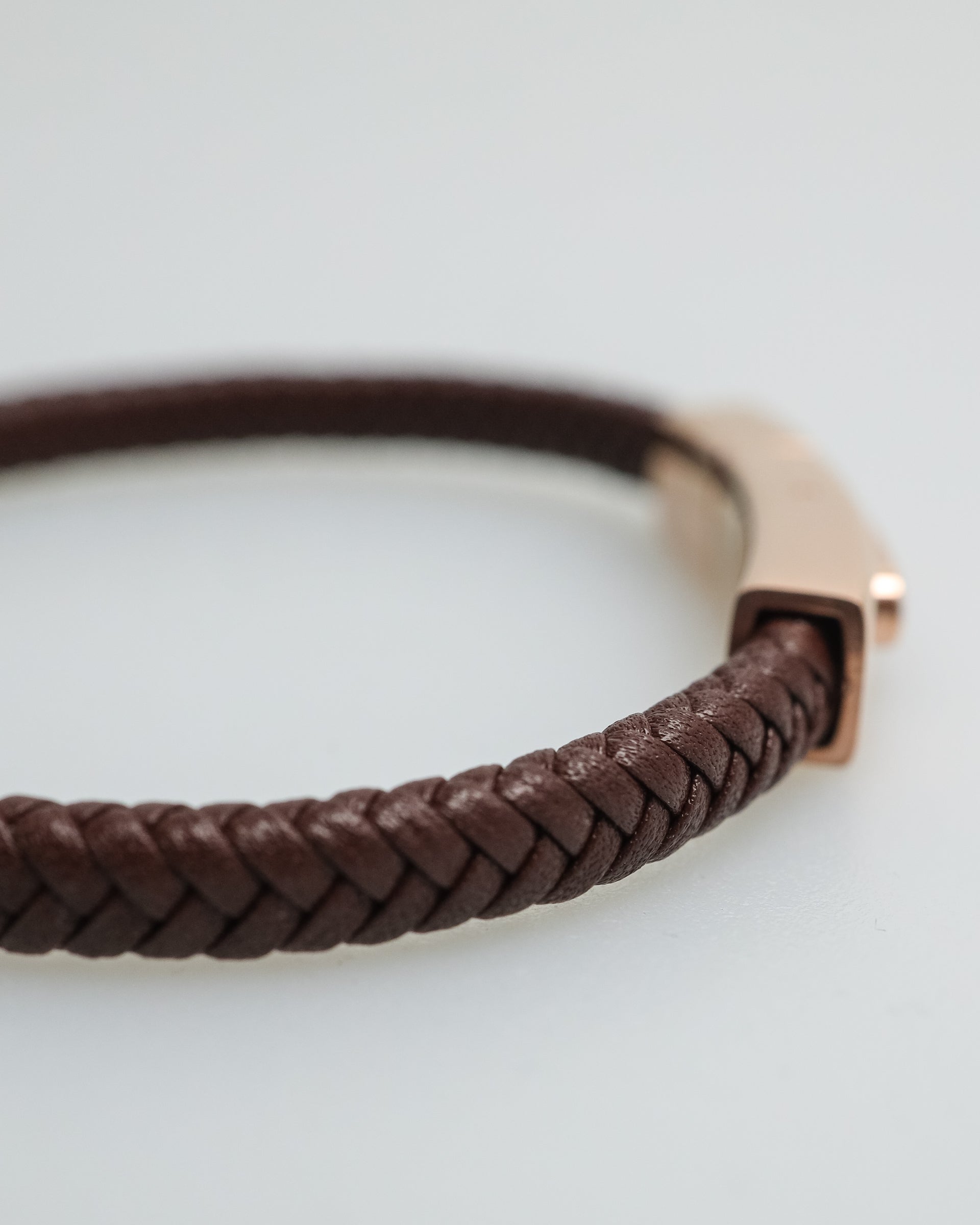 Gelang Tomaz NT400 (Coklat)