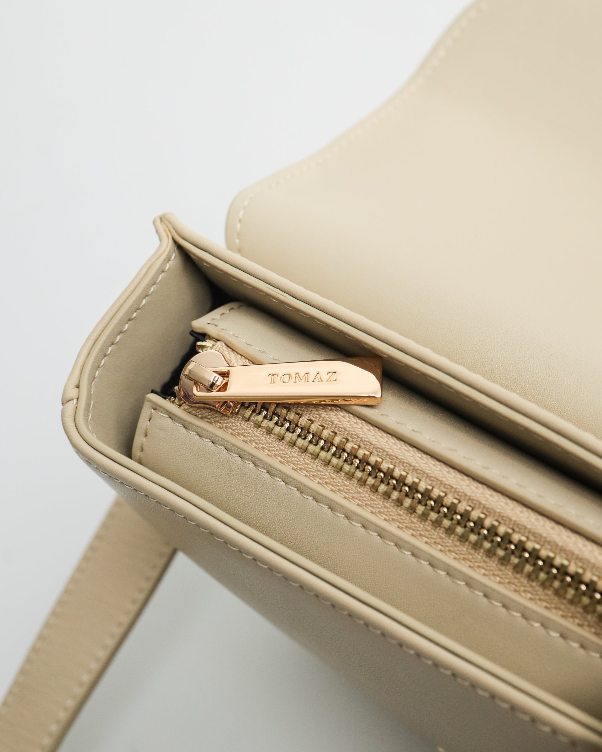 Beg Pelana Wanita Tomaz BL200 (Beige)