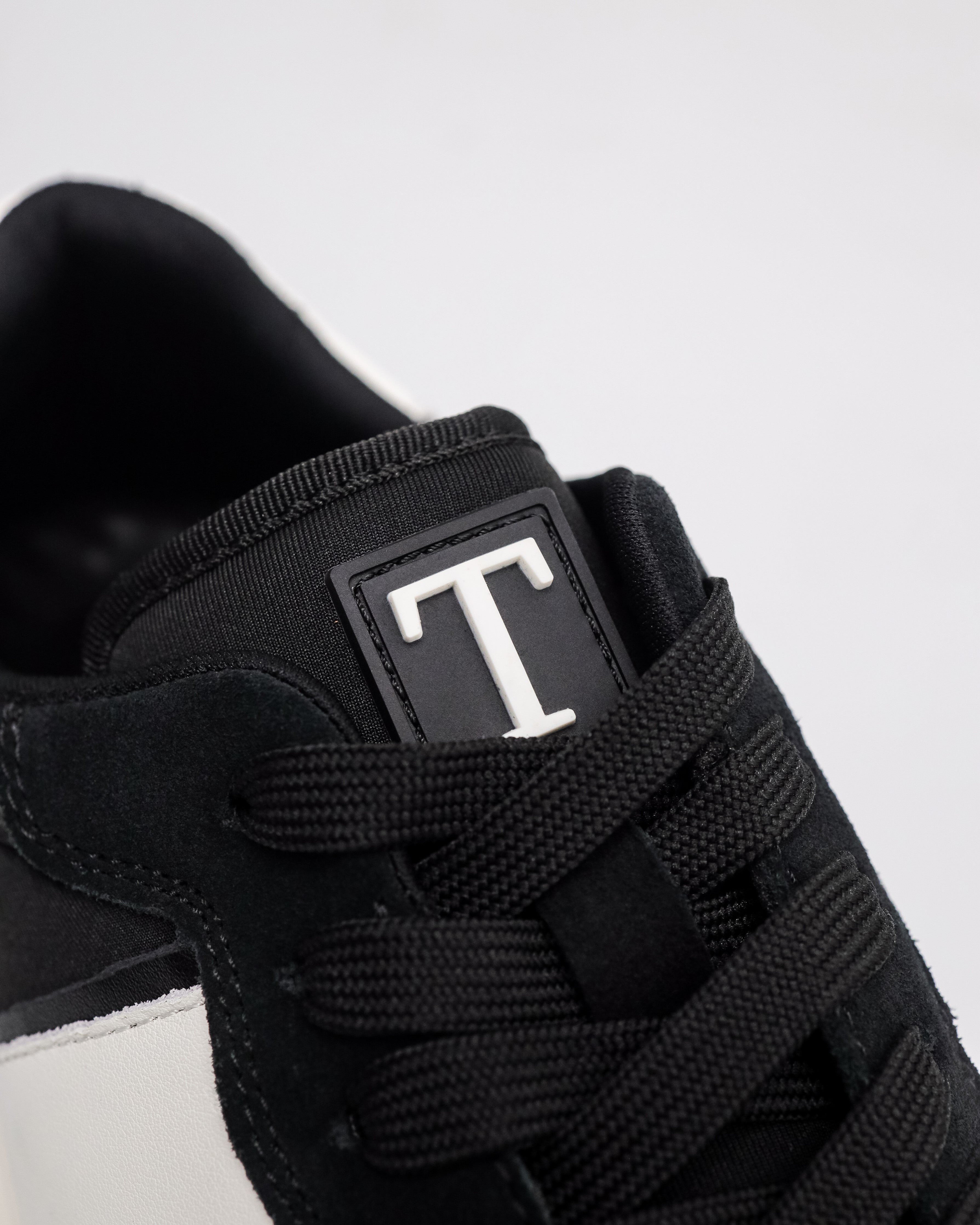 Tomaz C678M Men's Bold Edge Sneakers