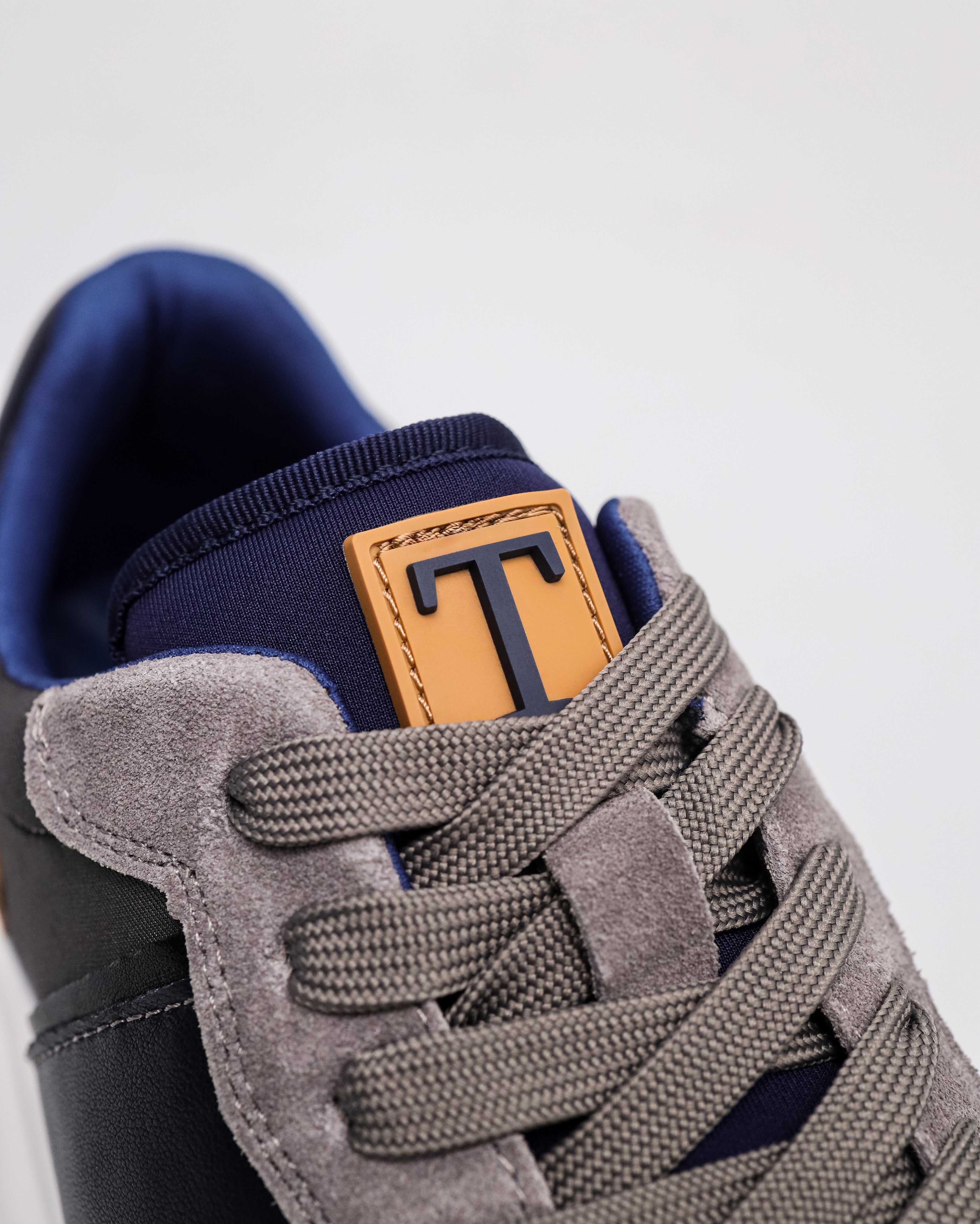 Tomaz C678M Men's Bold Edge Sneakers