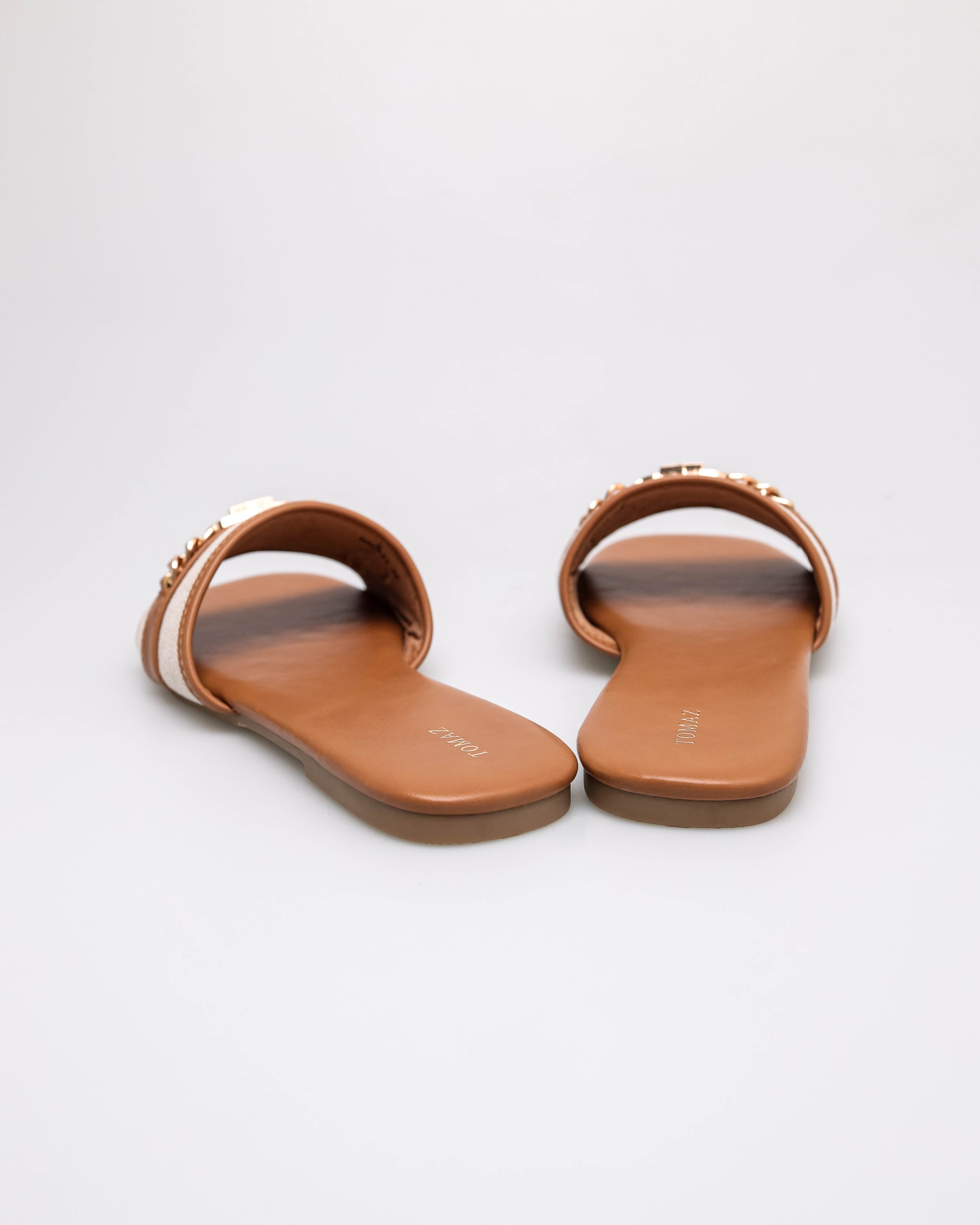 #color_brown