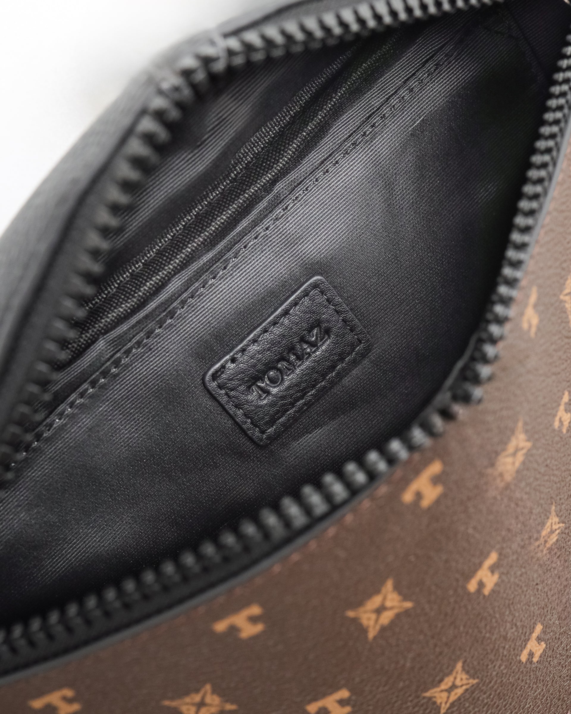 Tomaz NT-TZ403 Monogram Men's Sling Bag