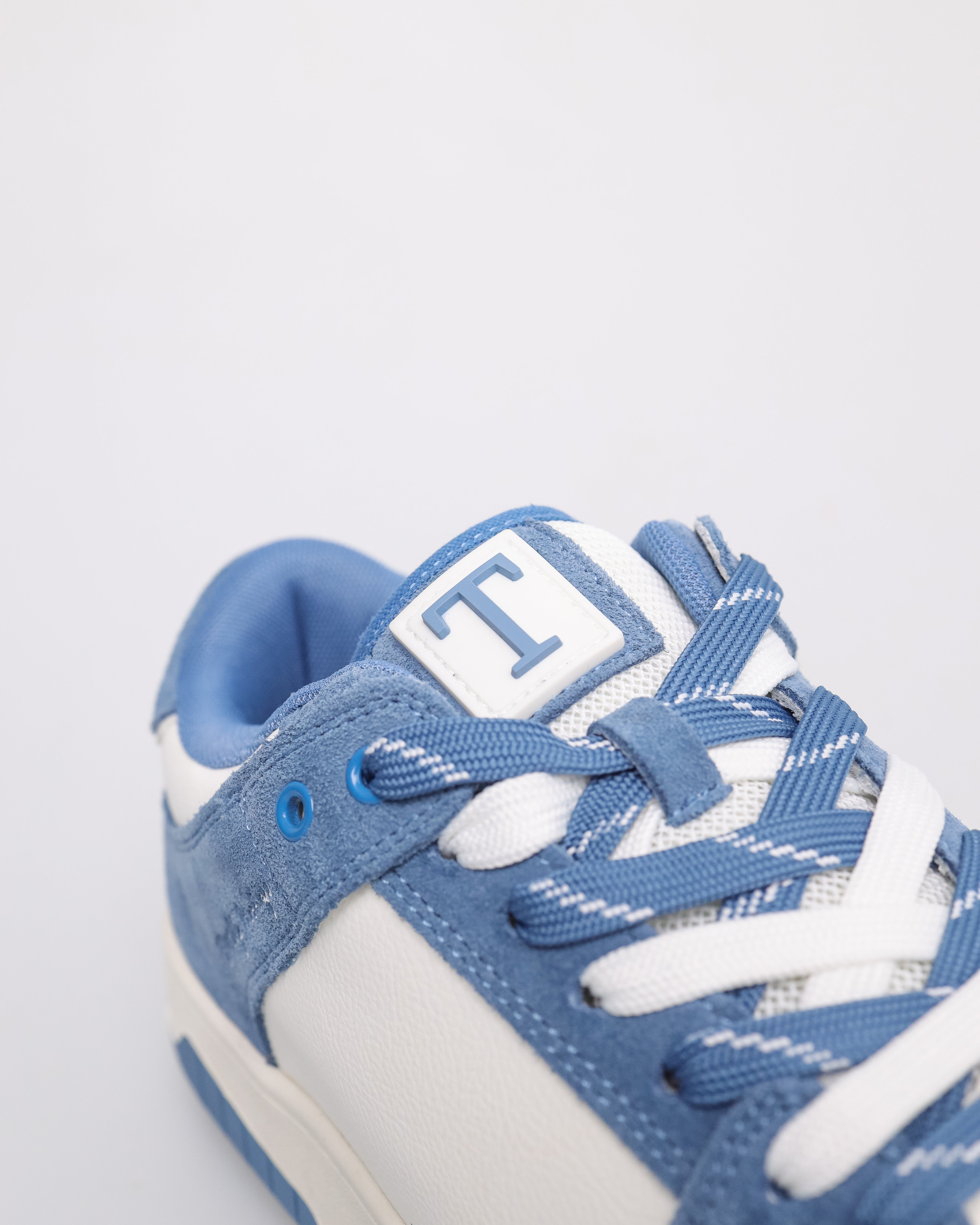#color_blue