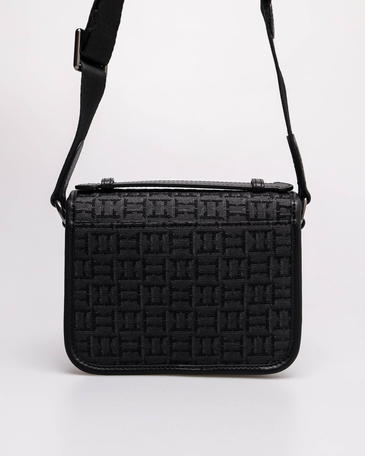 #color_black