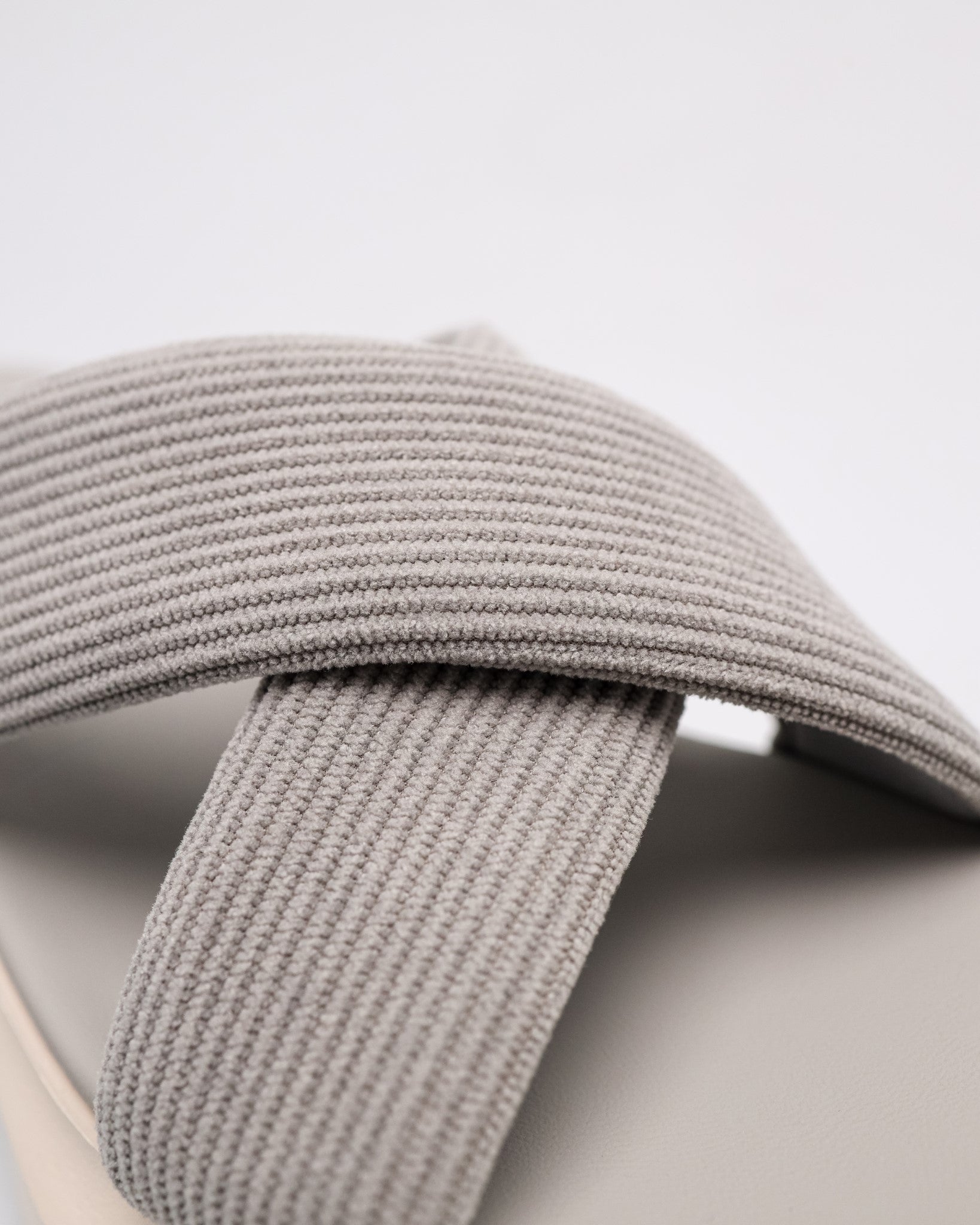 #color_grey