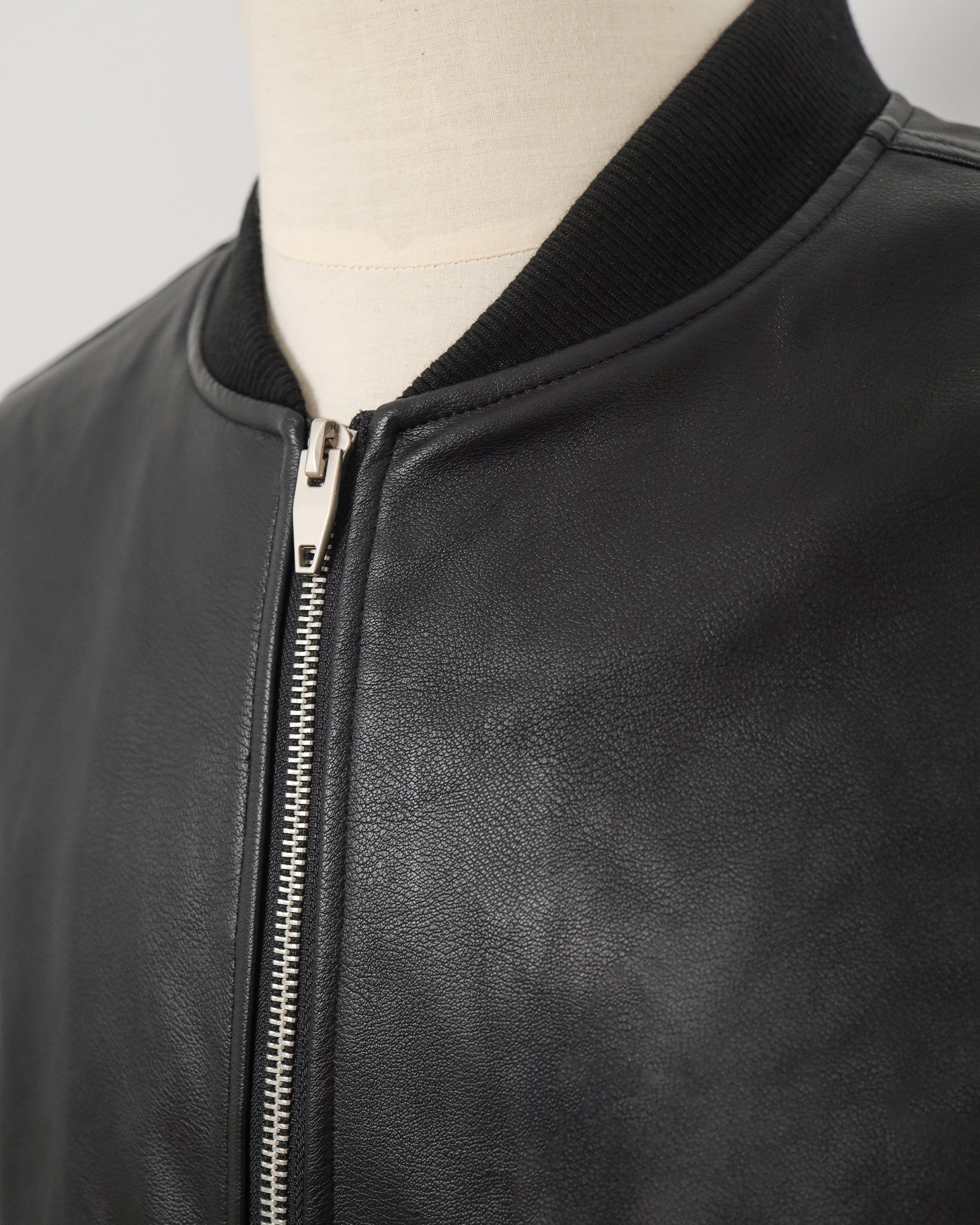 Jaket Lelaki Tomaz CC-06 (Hitam)