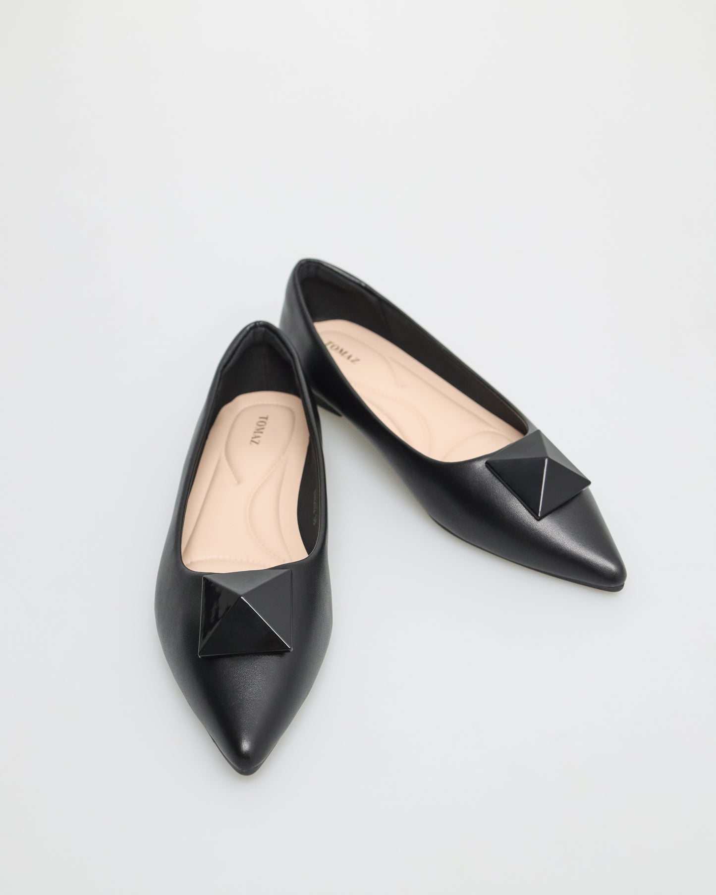 Tomaz NN202 Ladies Stud Pointed-Toe Flats (Black)