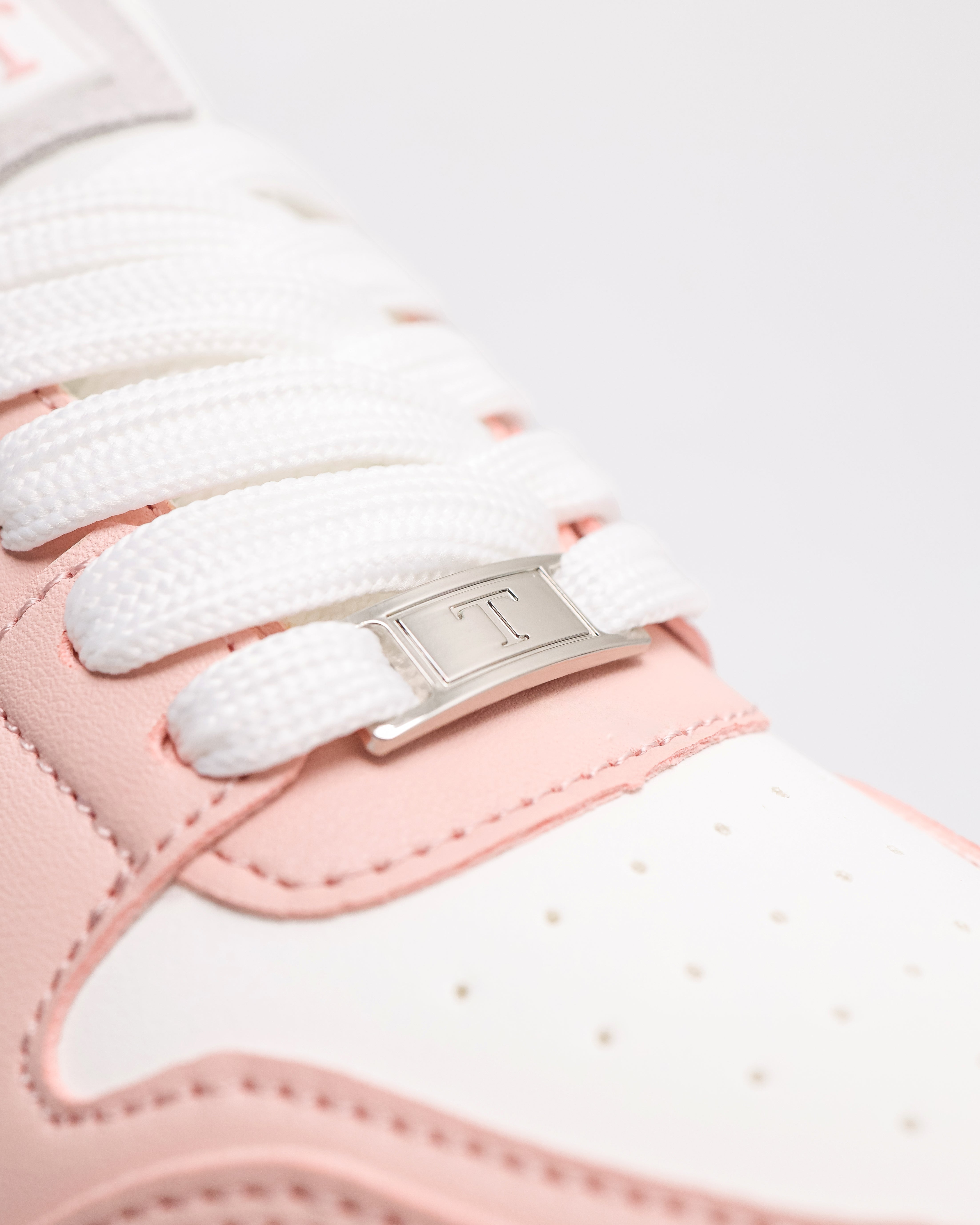 #color_white/pink