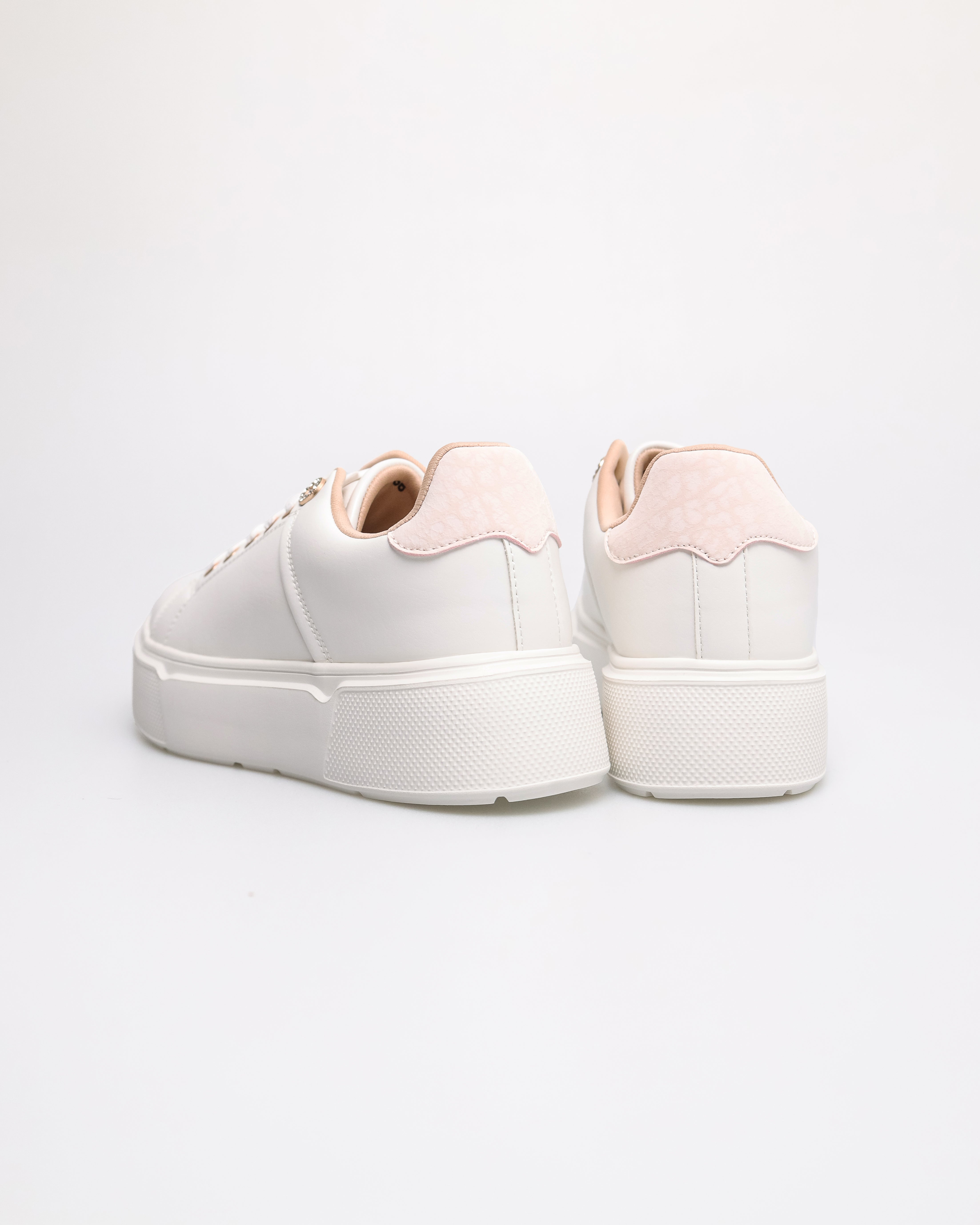 #color_white/beige