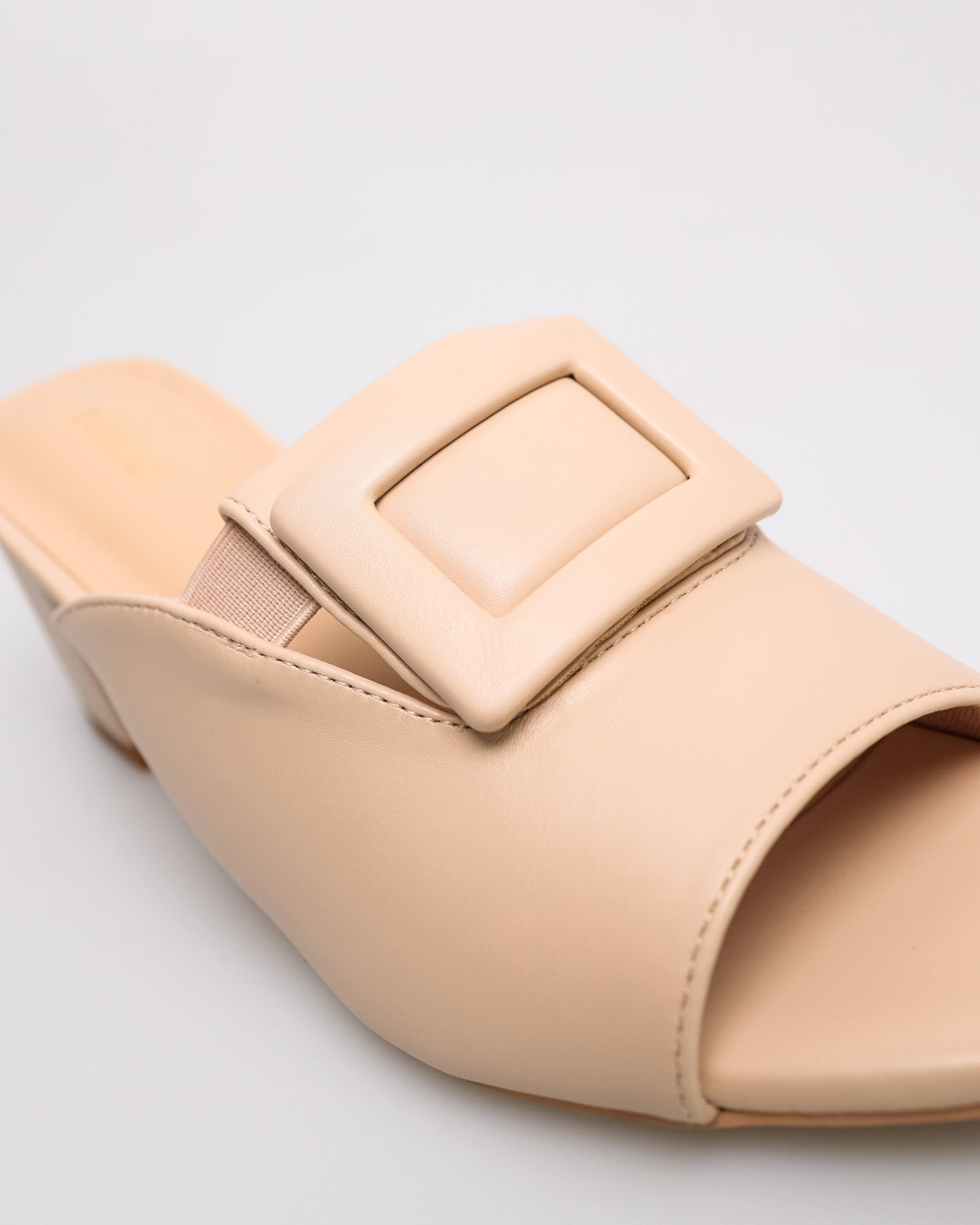 #color_beige