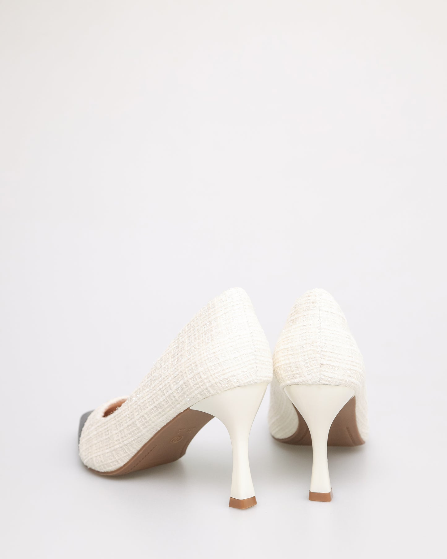 Tomaz NN199 Ladies Cap Toe Heels (Cream)