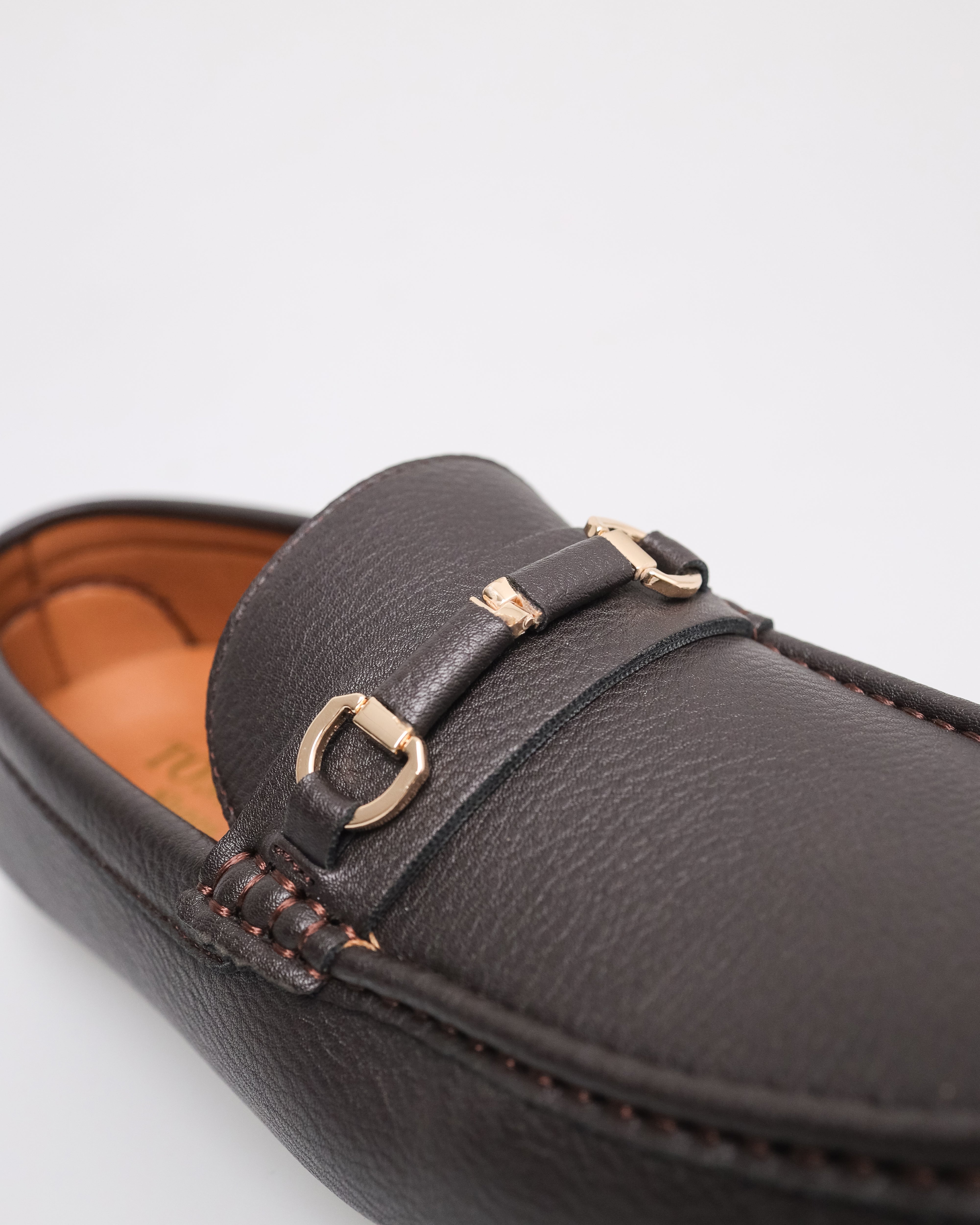 Tomaz C534 Men's Buckle Moccasins