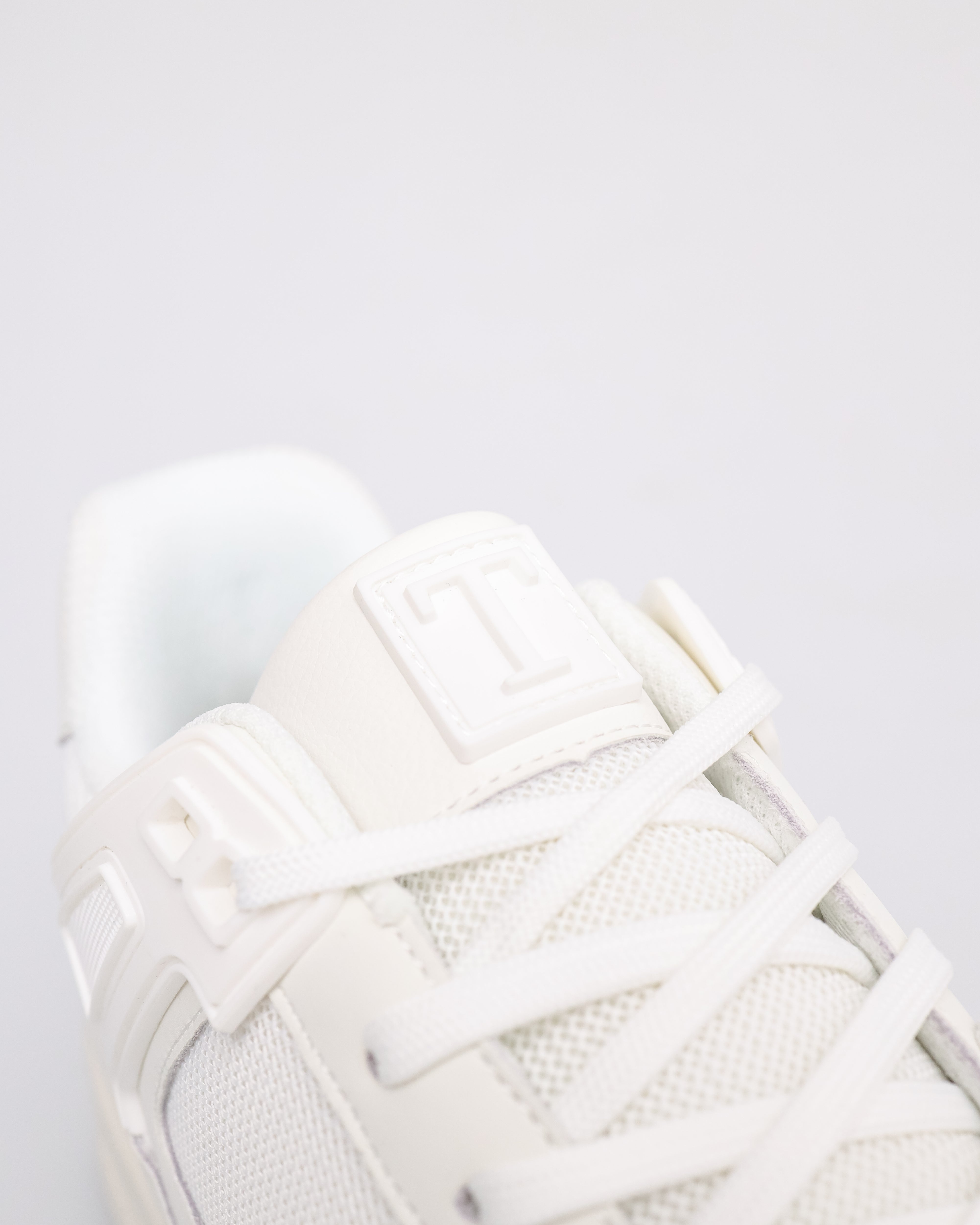 #color_white