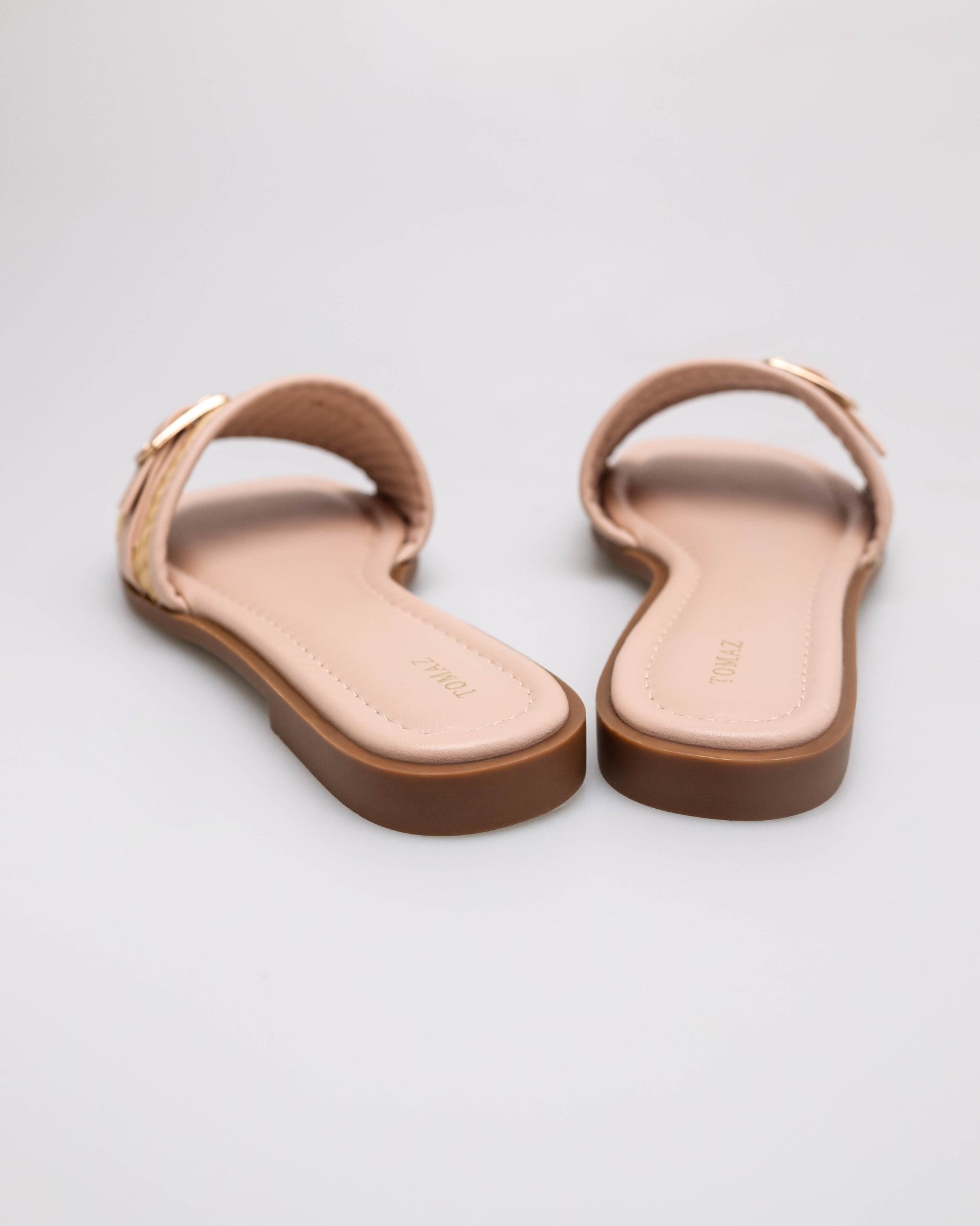 #color_camel