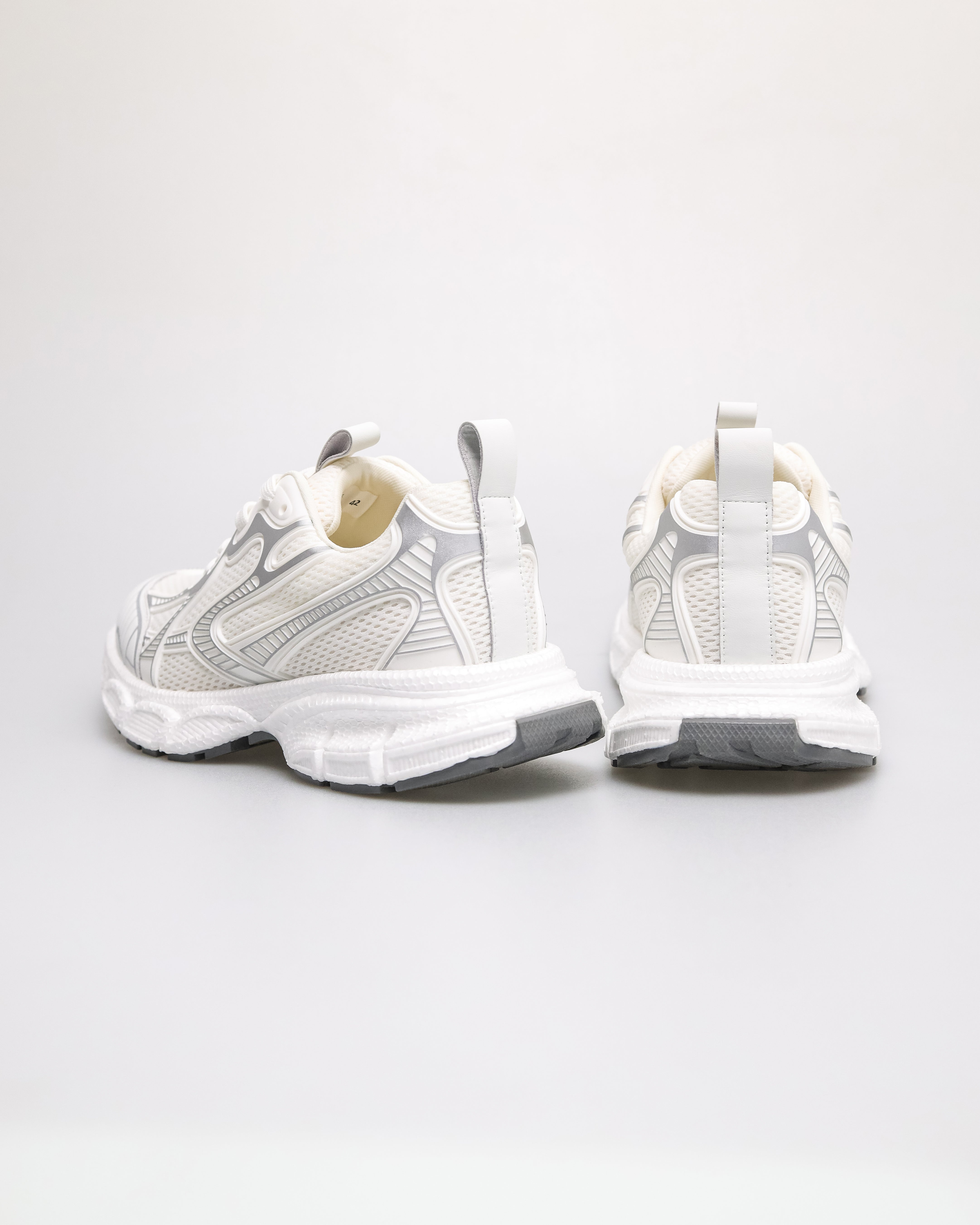 #color_white/silver