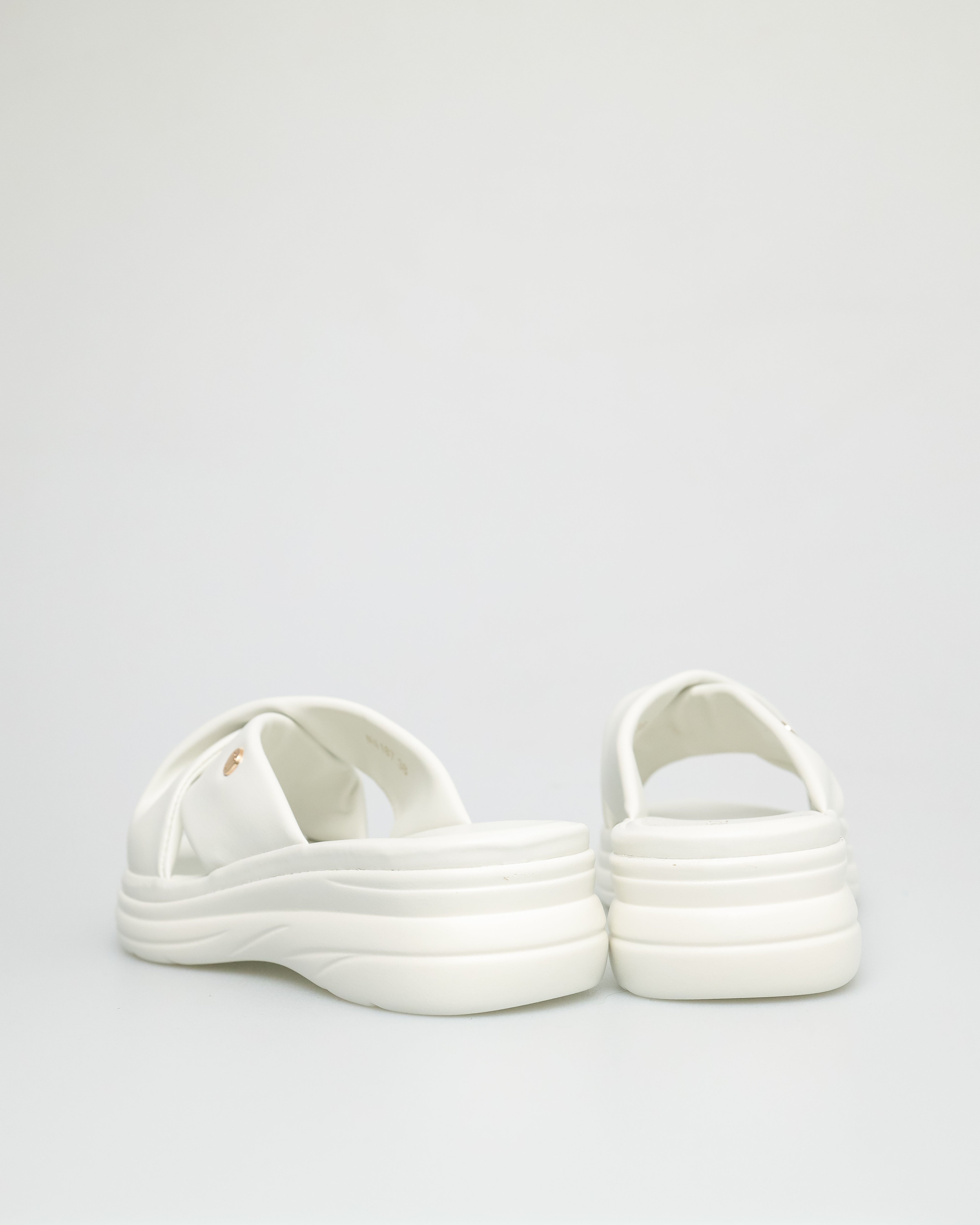 Tomaz NN187 Ladies Platform Thick Sandals (White)