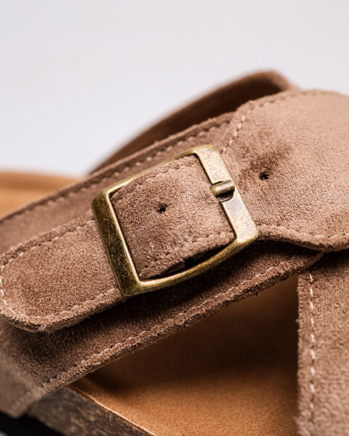 #color_camel