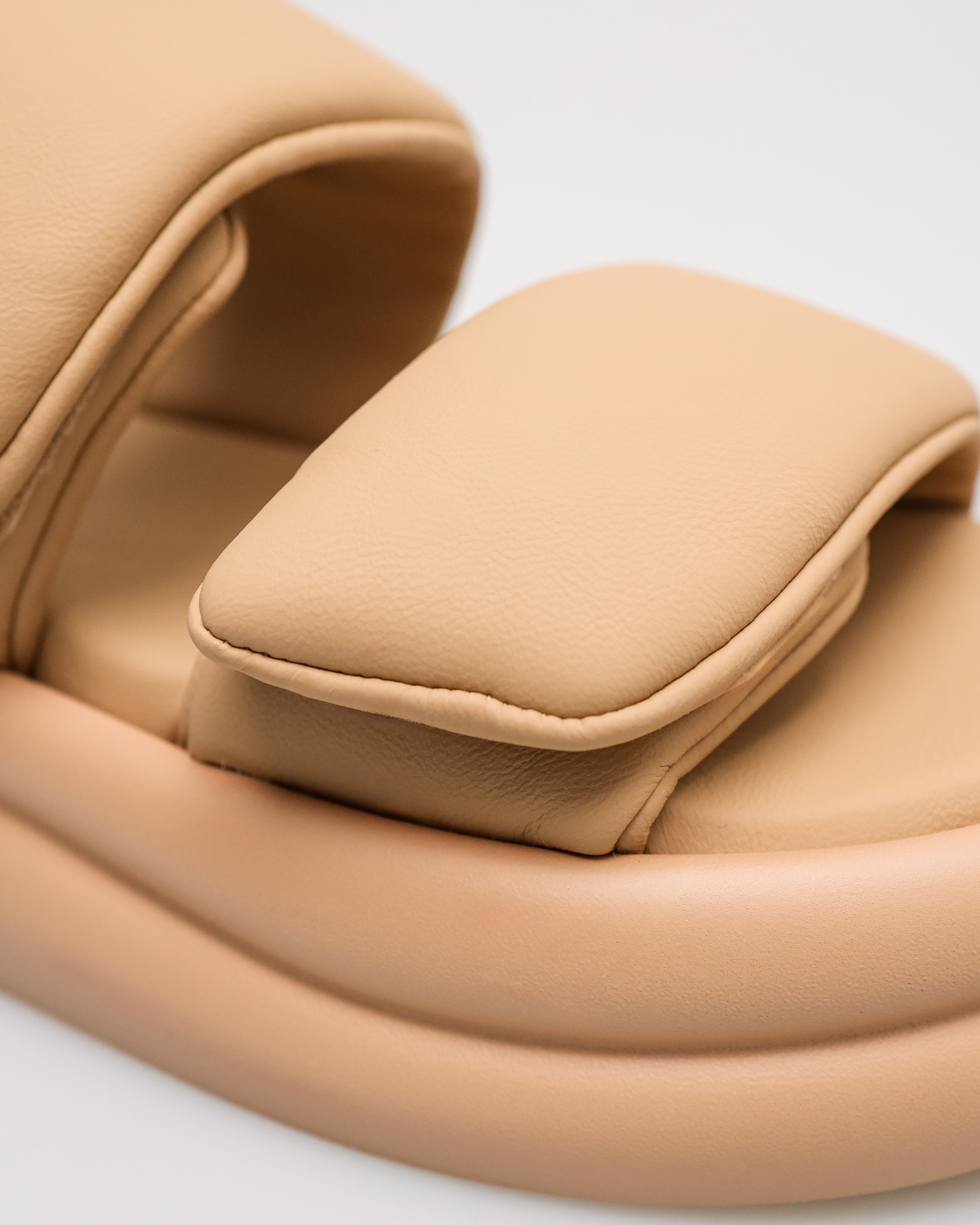 #color_beige
