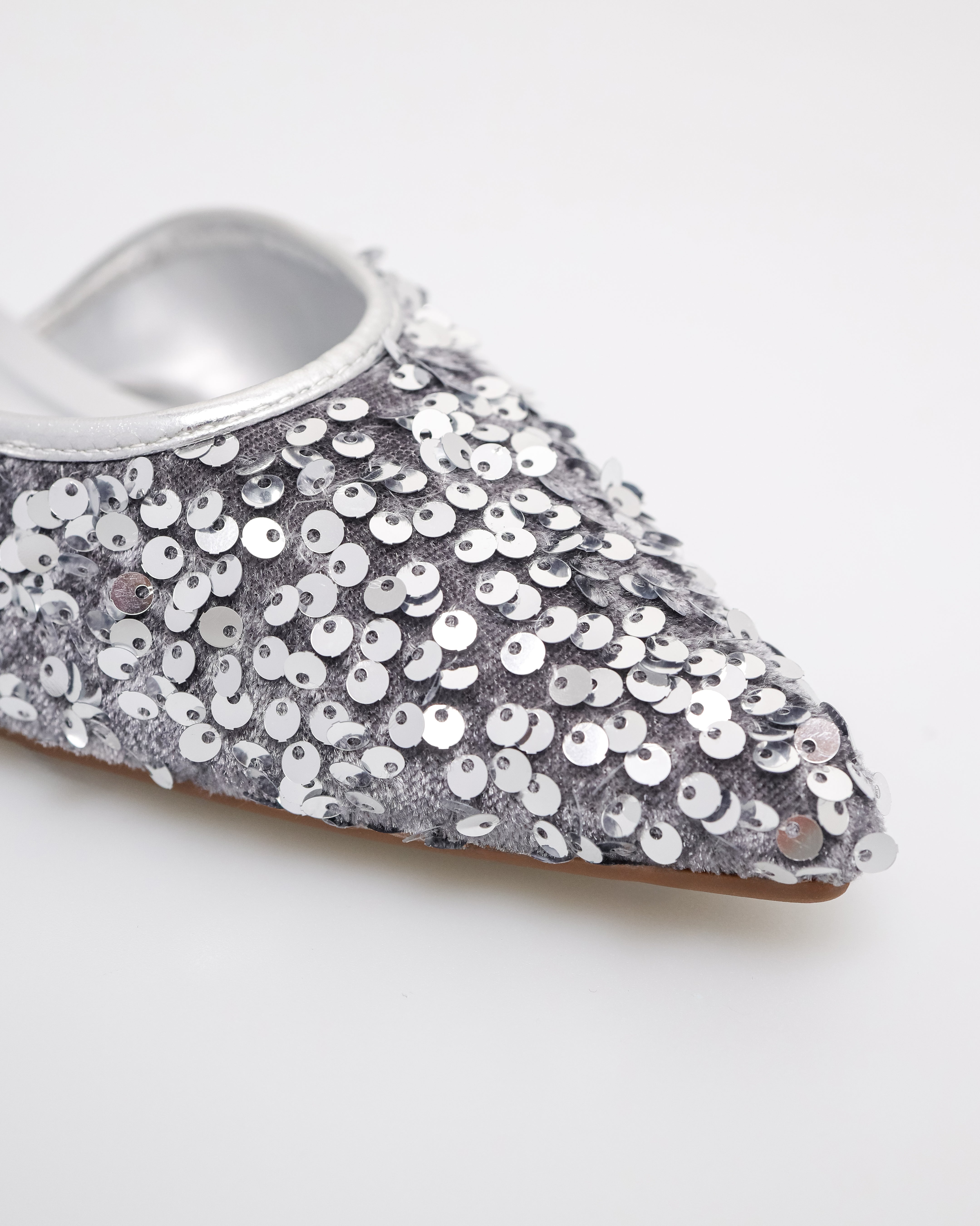 #color_silver