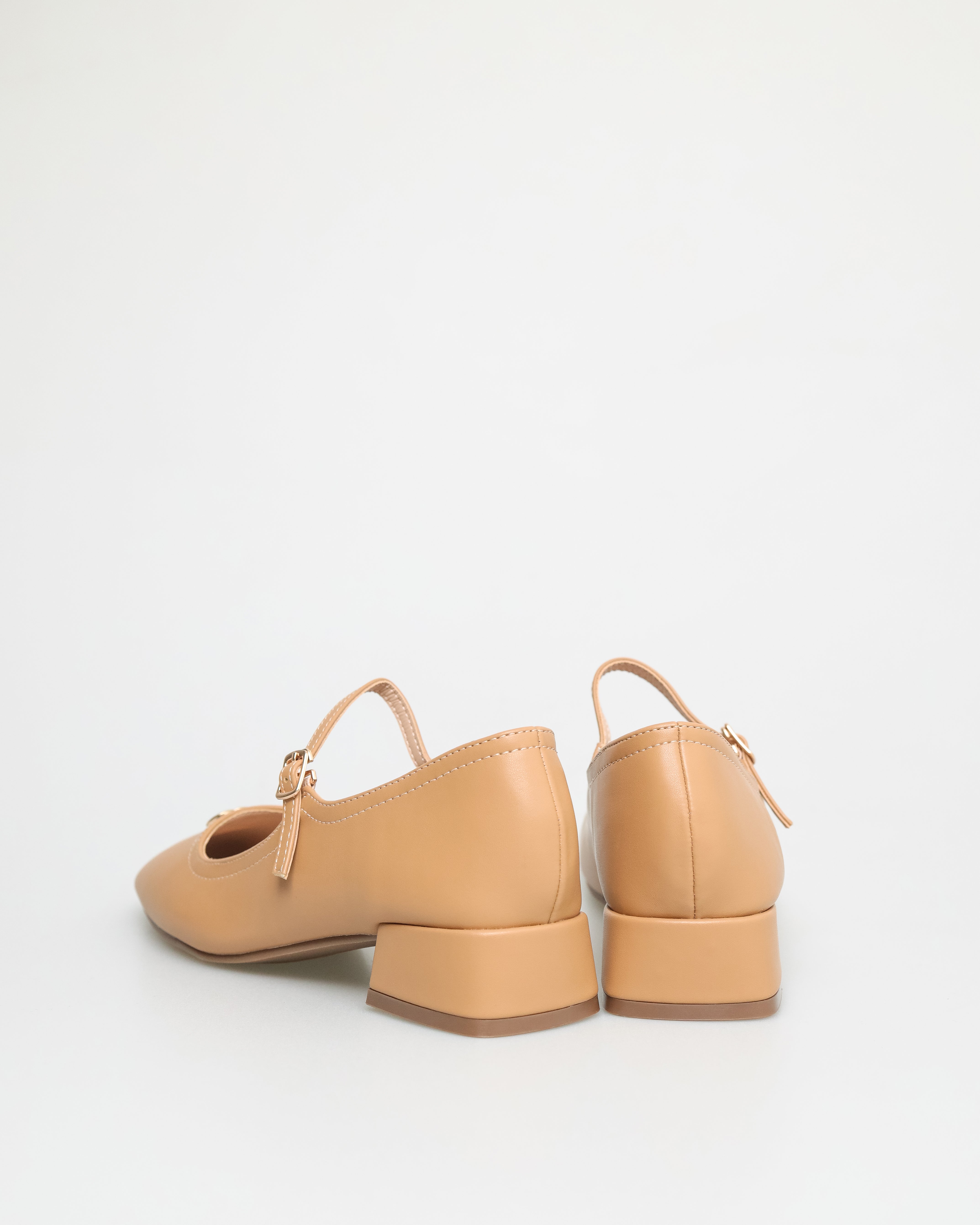 #color_camel