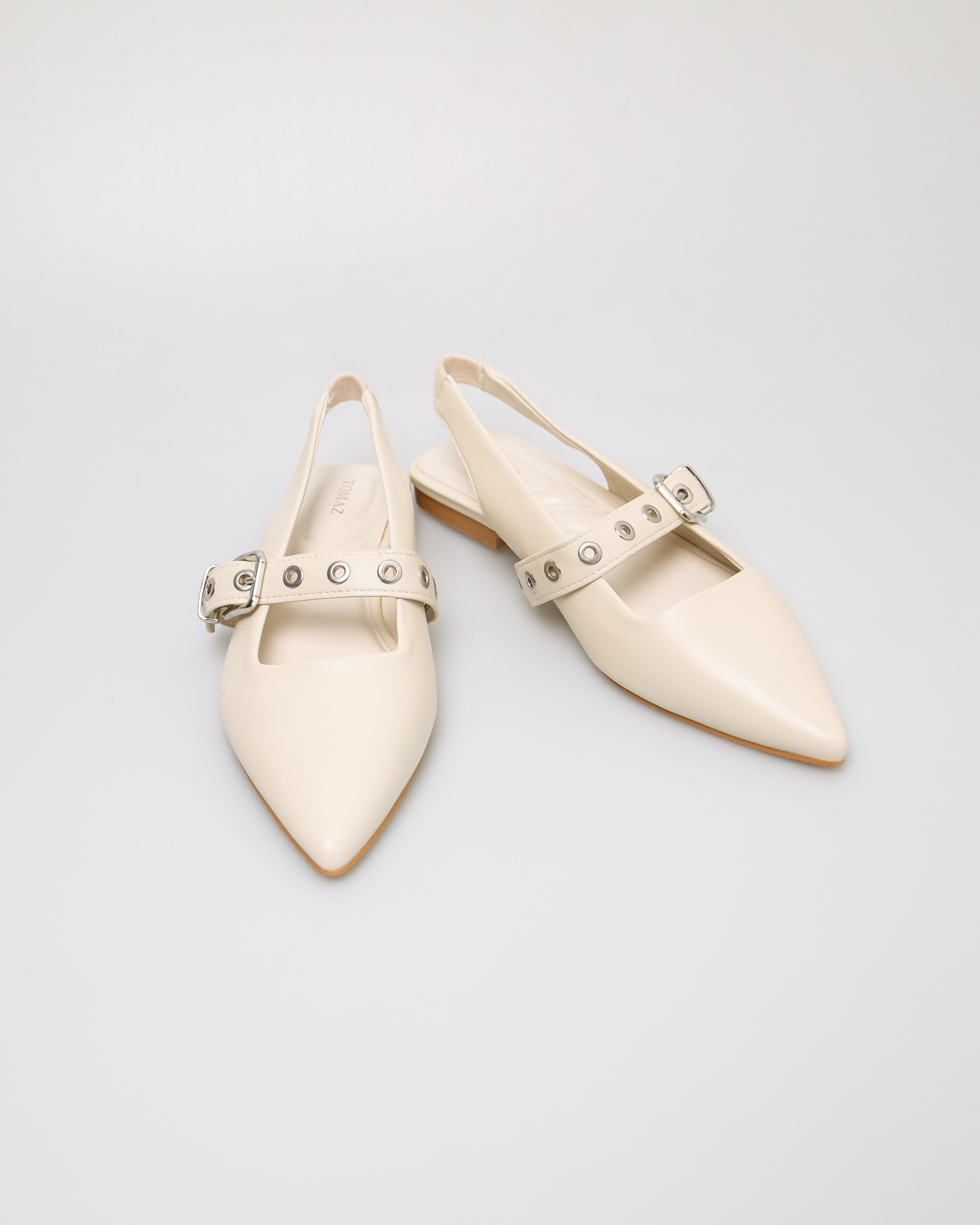 #color_ivory