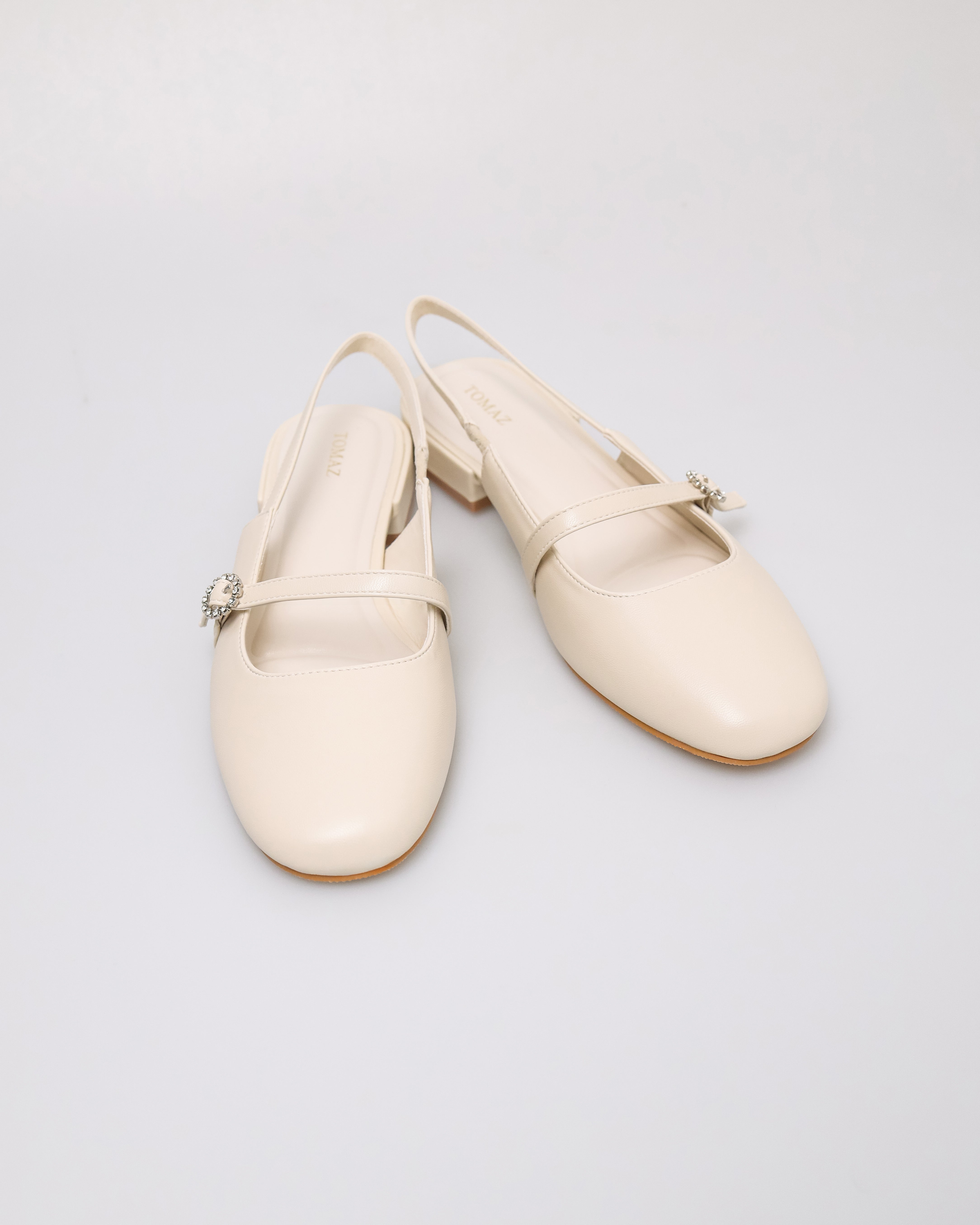 #color_ivory