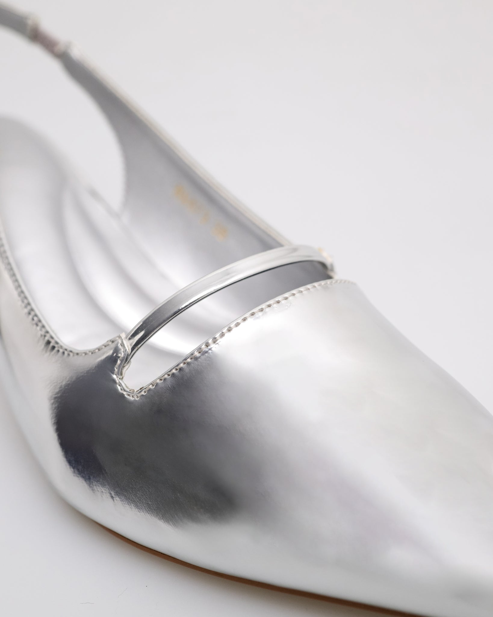 #color_silver