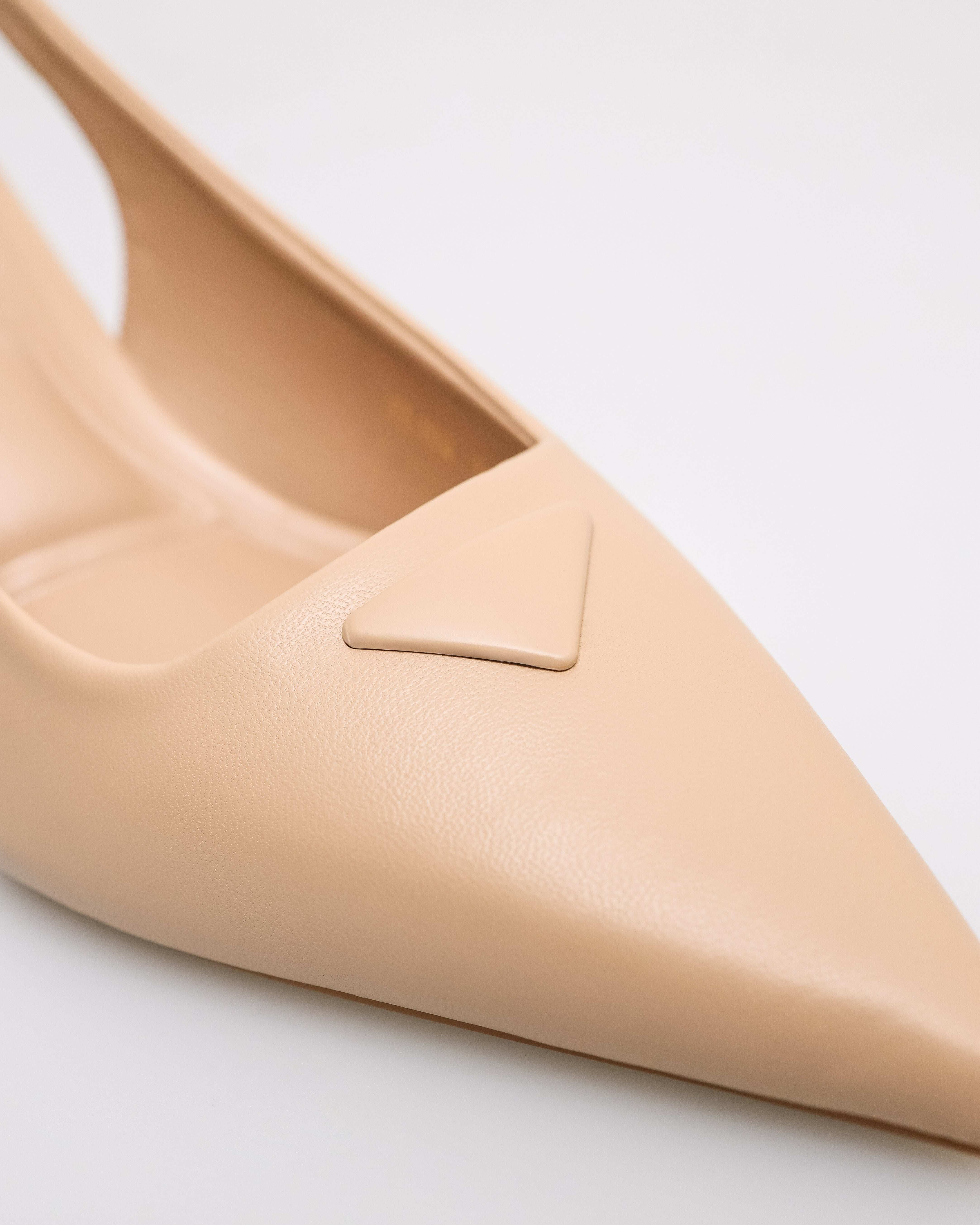 #color_beige