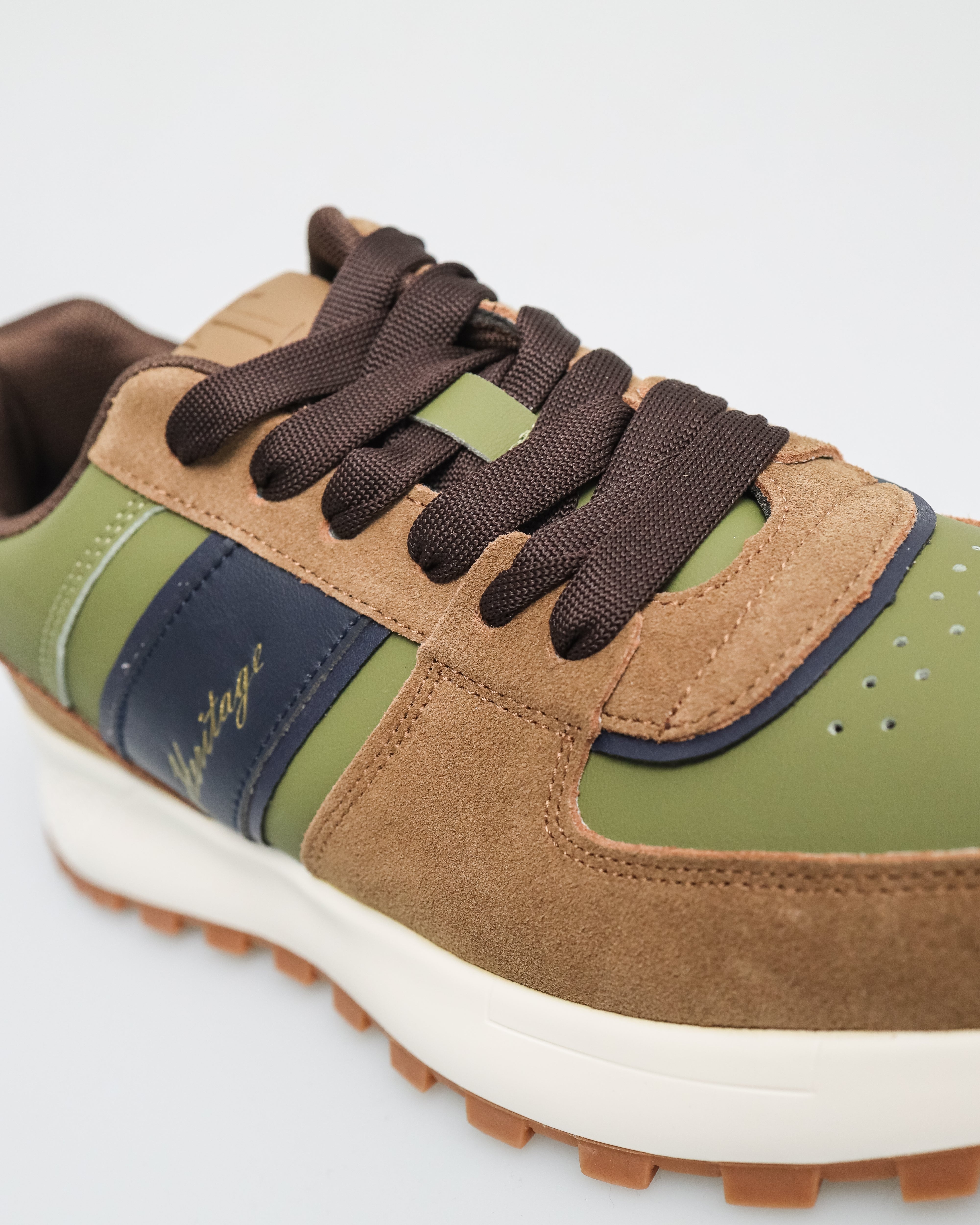 #color_khaki/green/navy