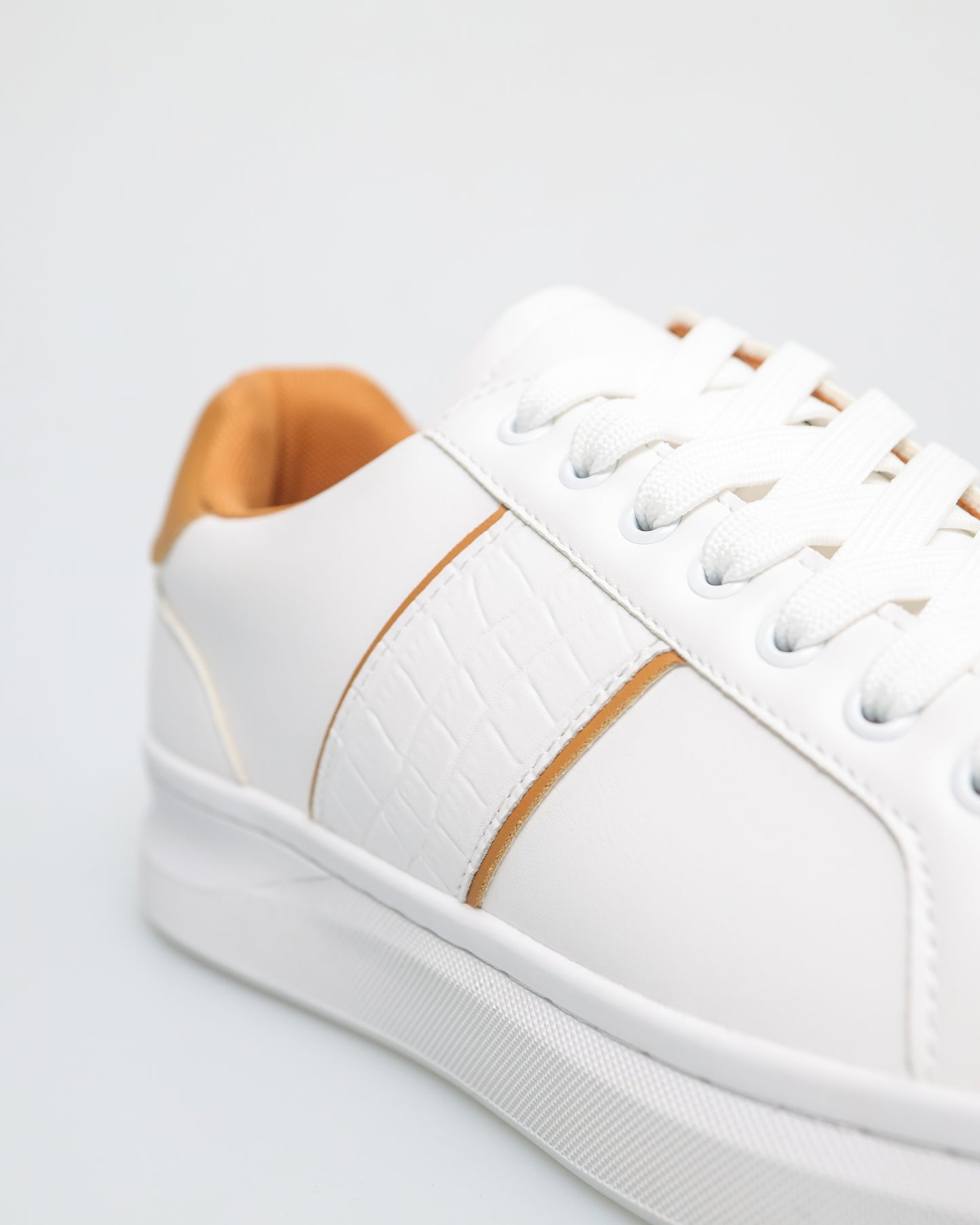 Tomaz C627 Men's PureStep Sneakers (White/Brown)