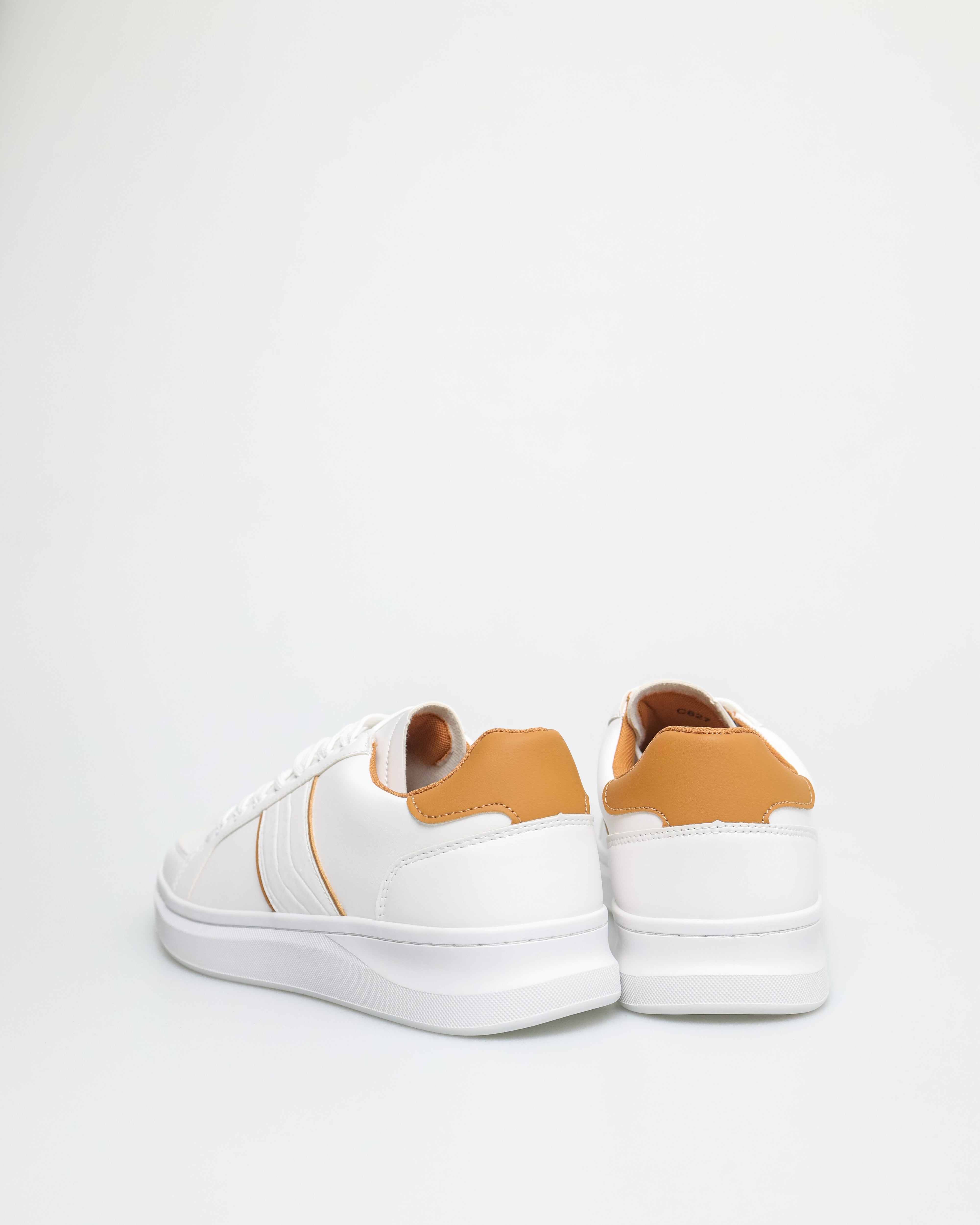 #color_white/brown