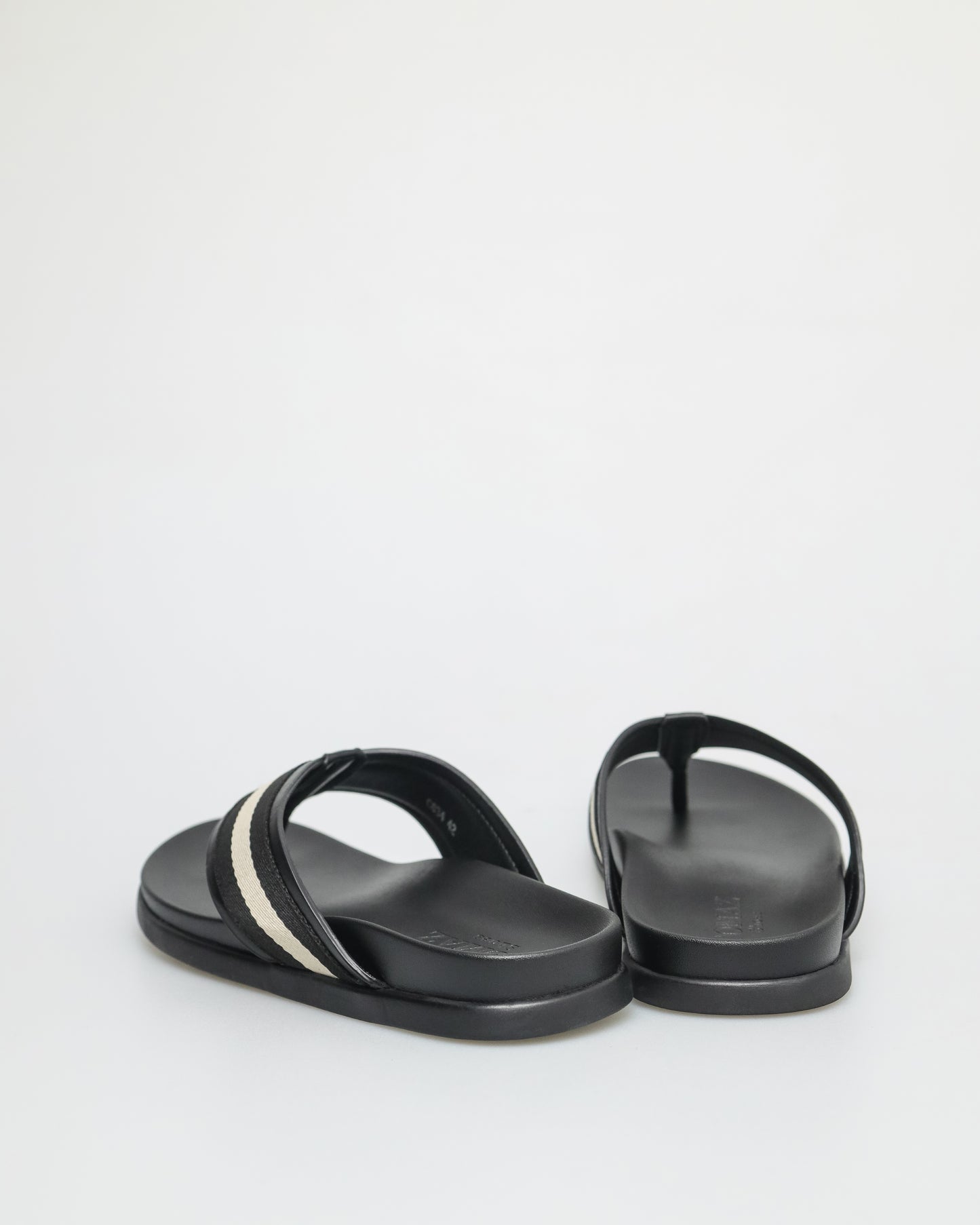 Tomaz C634 Men's Stripe Sandal (Black/Off White)