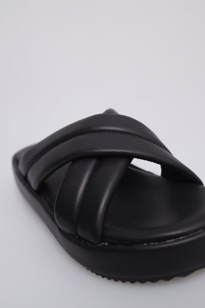 Tomaz FL058 Ladies Slide On Sandals (Black)
