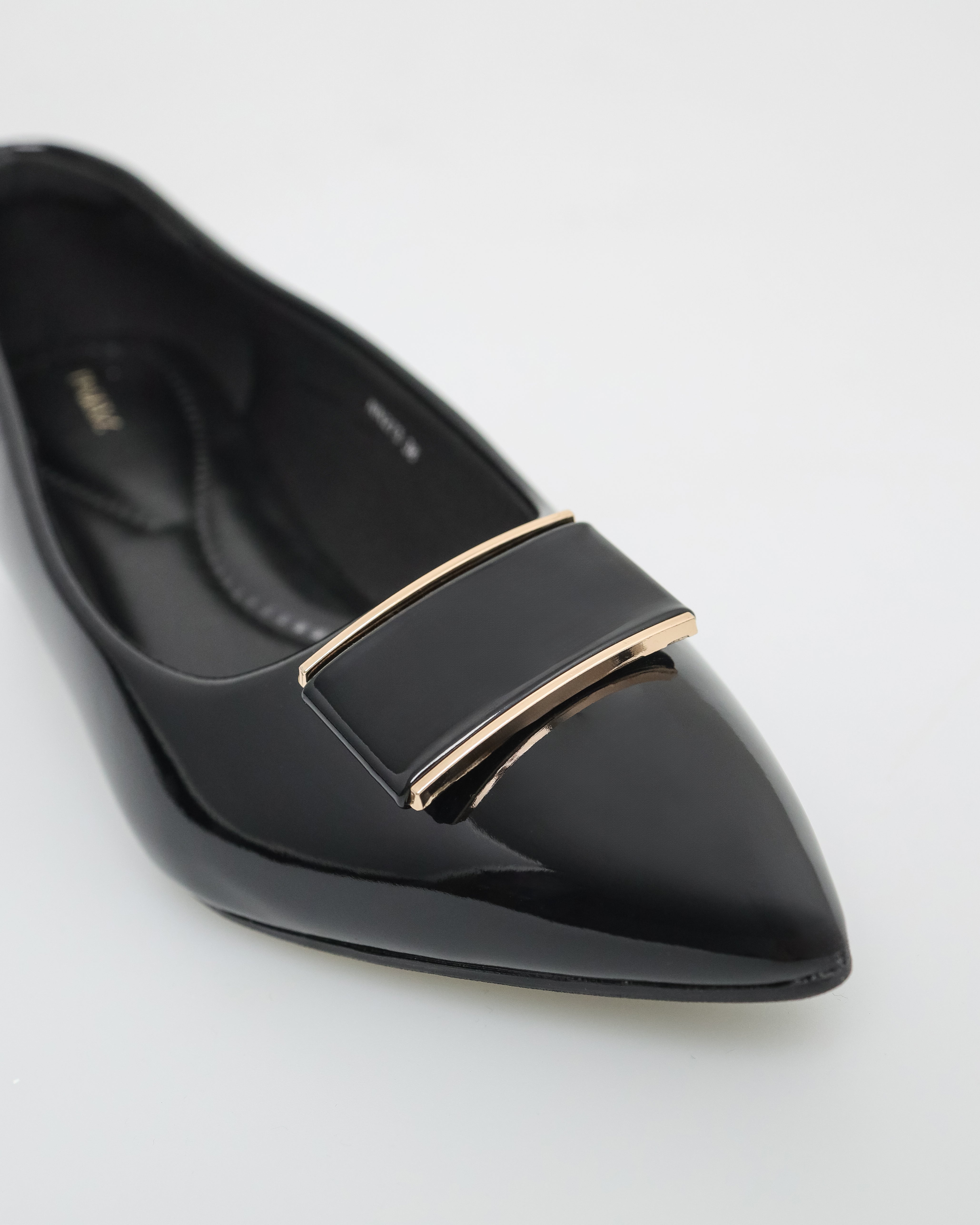 Flat Ladies Square Emblem Tomaz NN273 (Hitam)