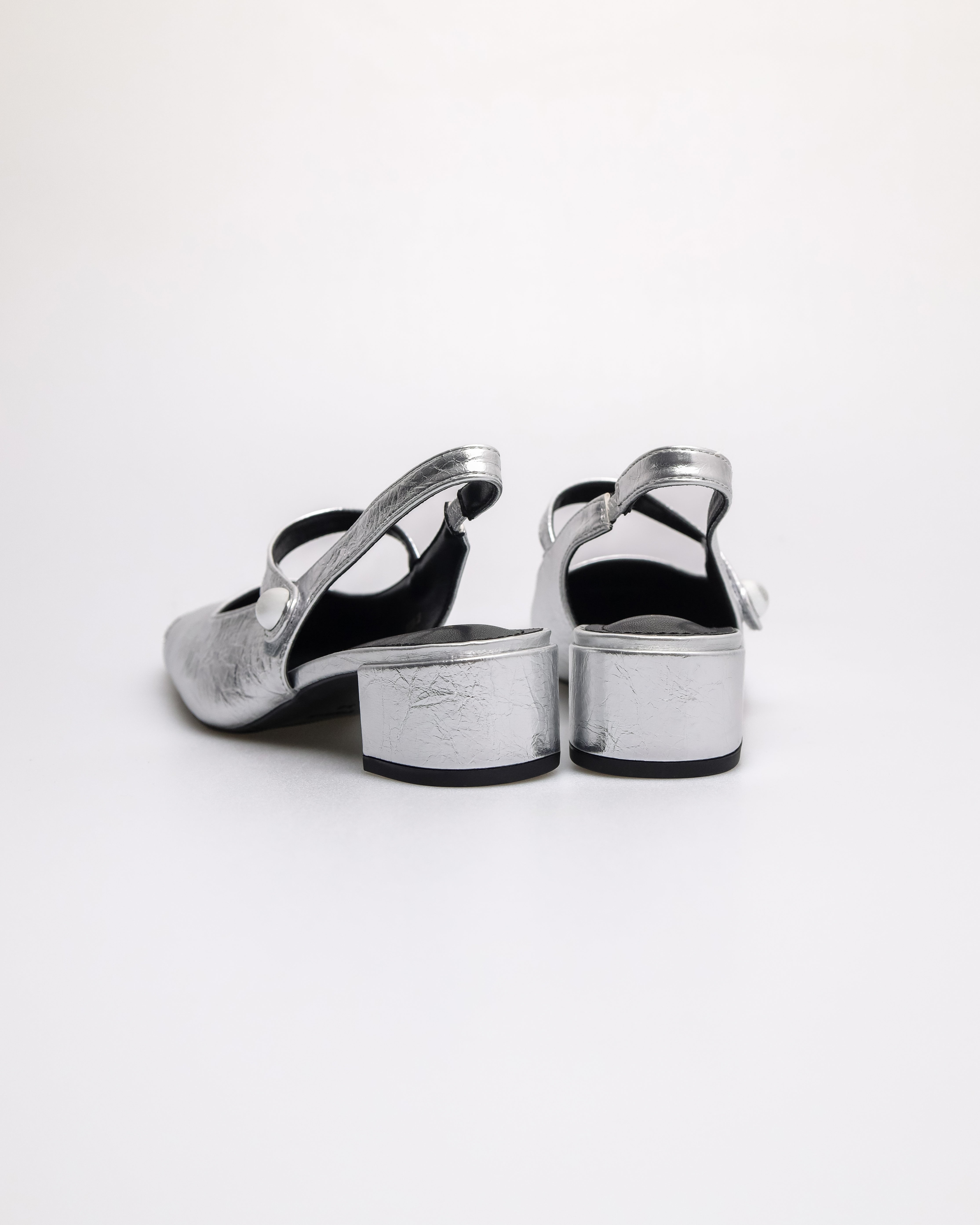 #color_silver