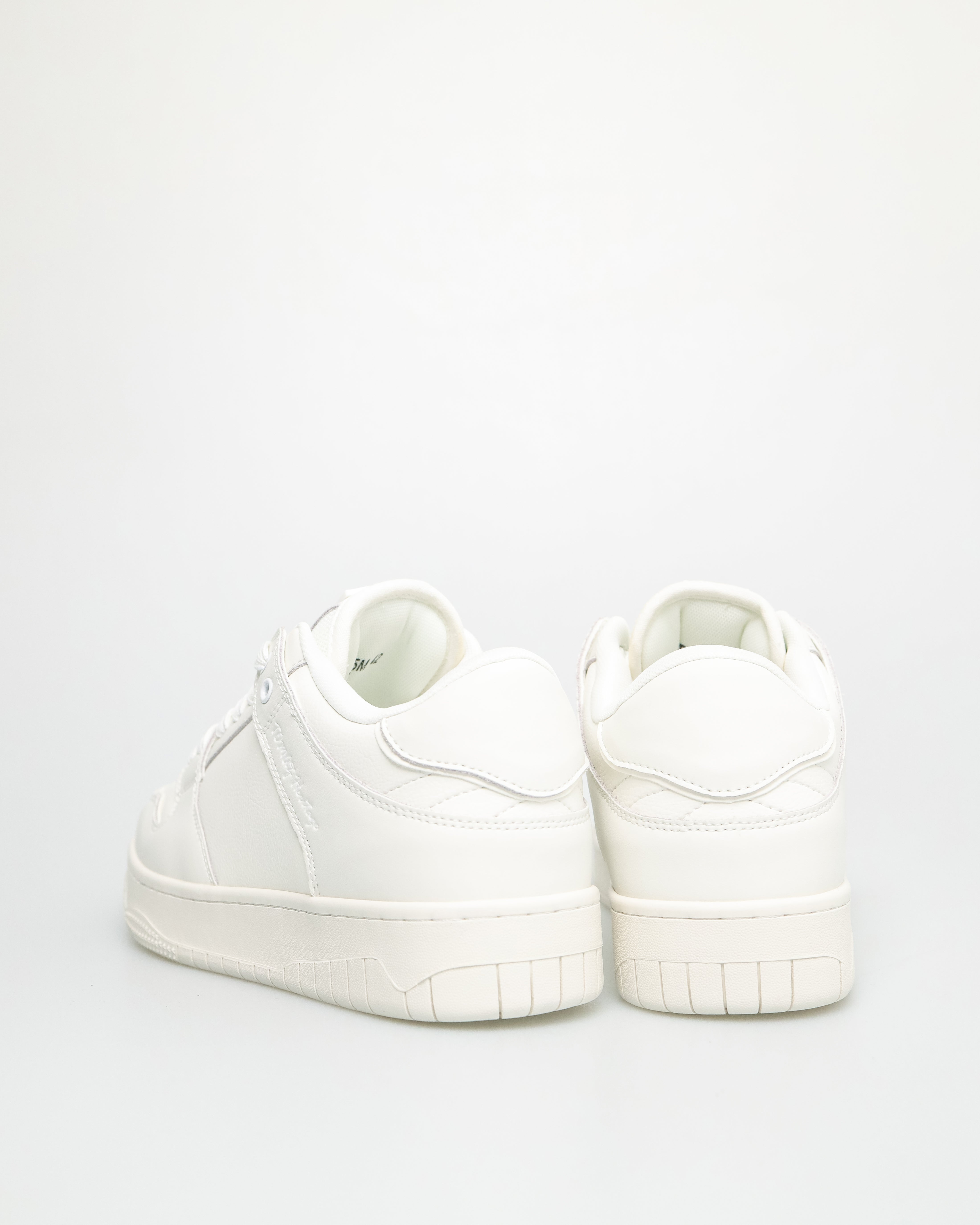 #color_white