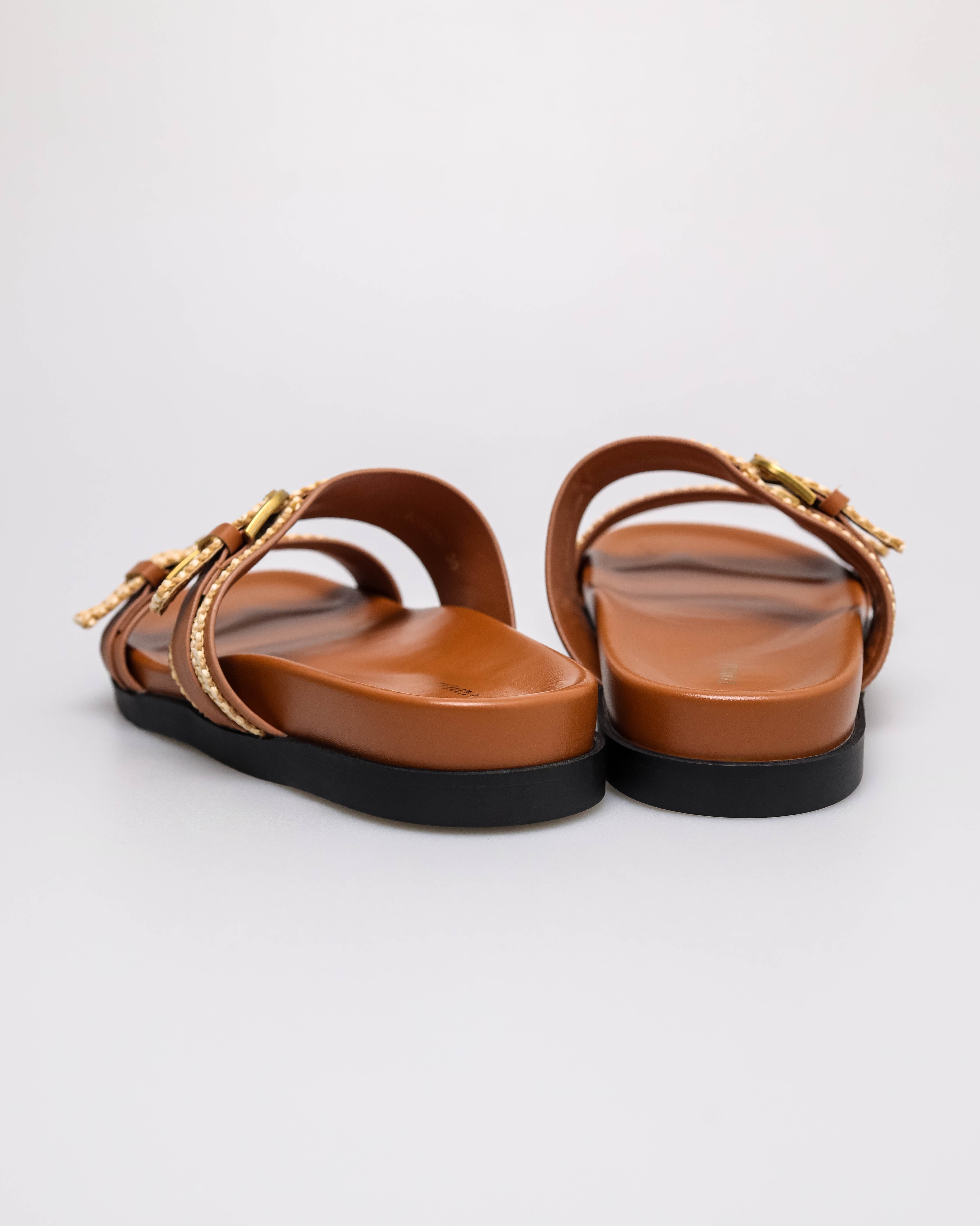 #color_brown