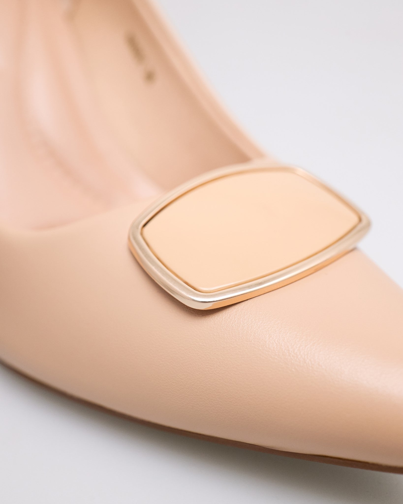 #color_beige