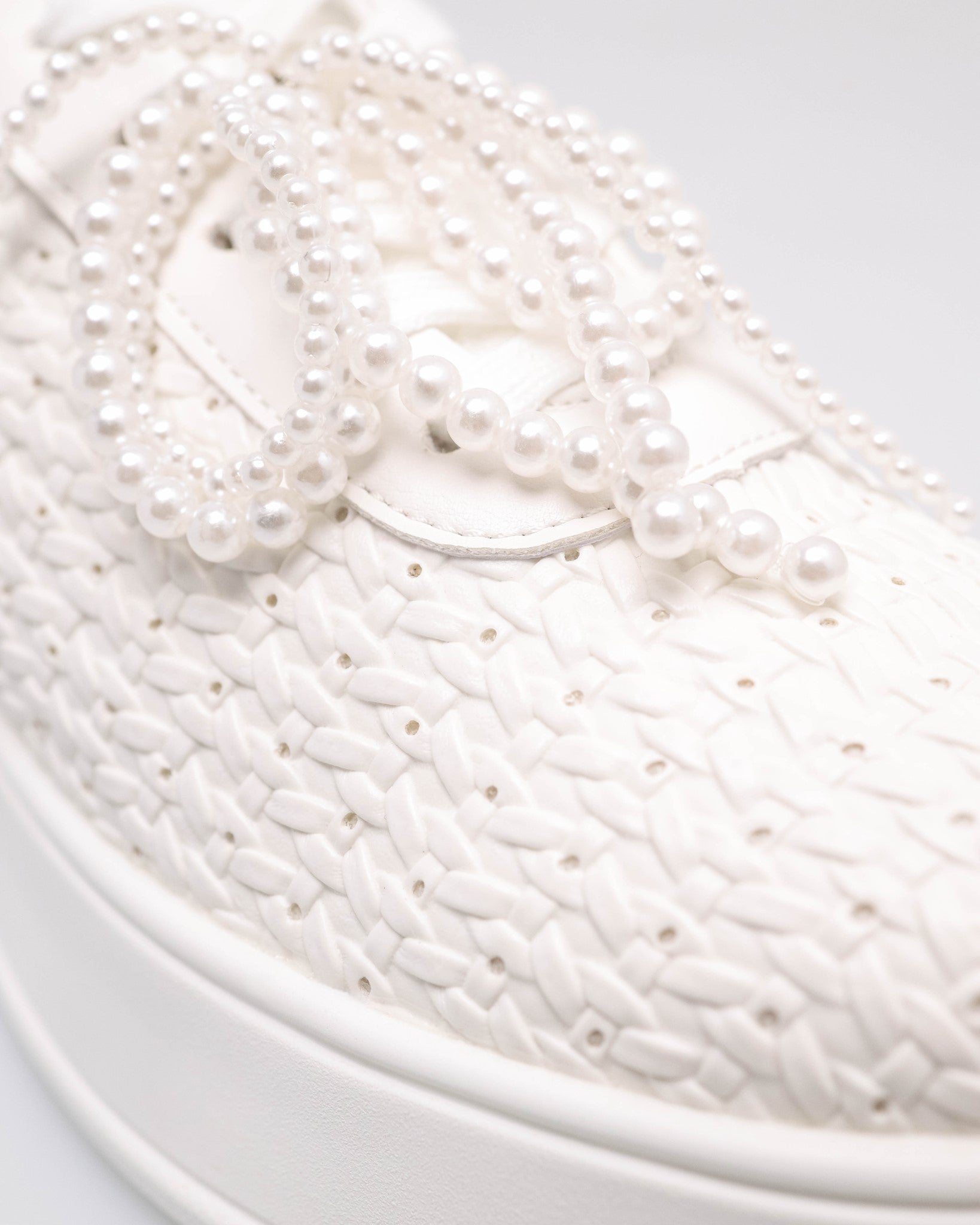 #color_white