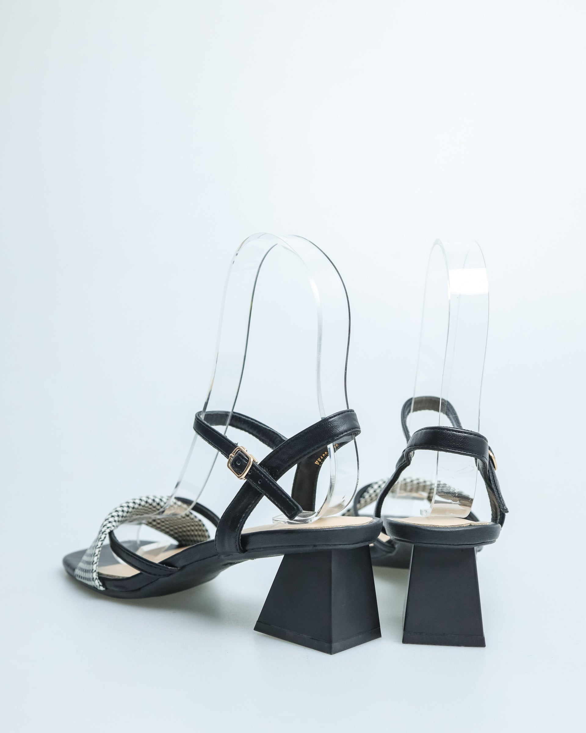 Tomaz YX108 Ladies Checkered Slingback Heels (Black)